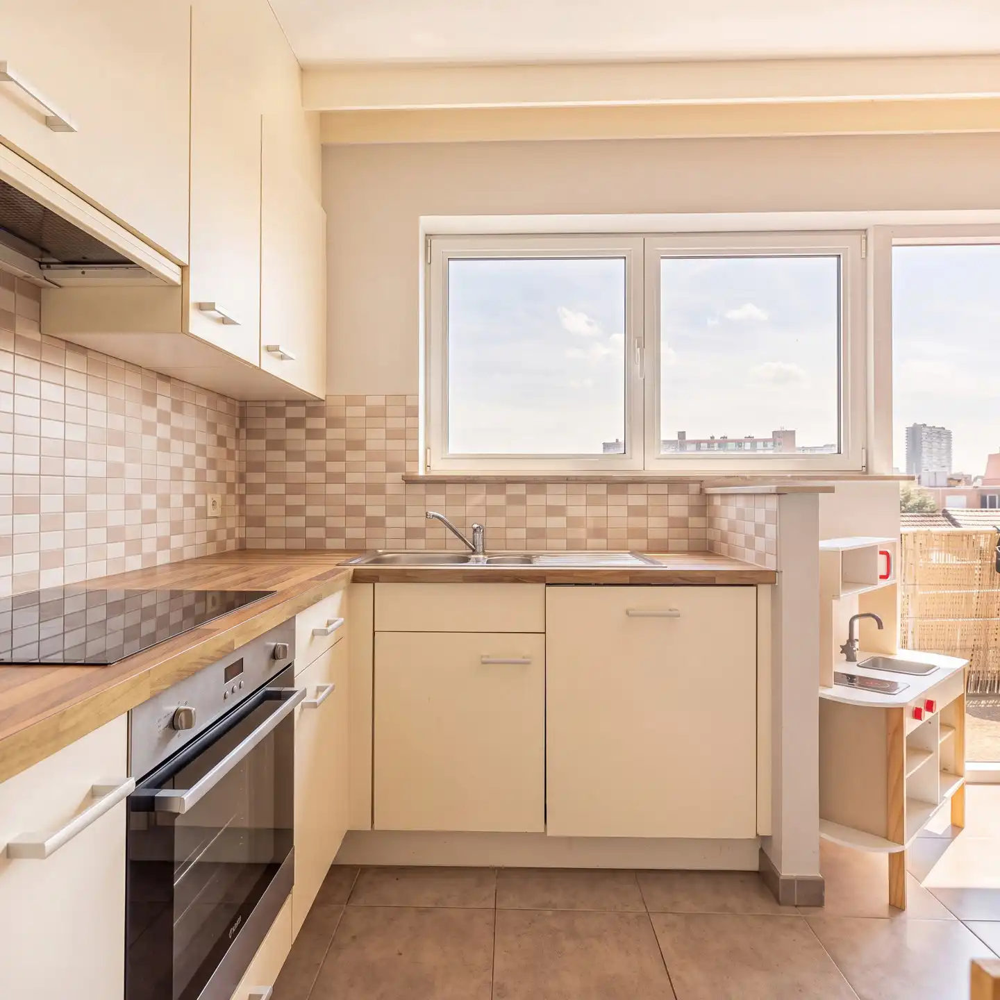 Appartement met 2 slaapkamers + Parking foto 3