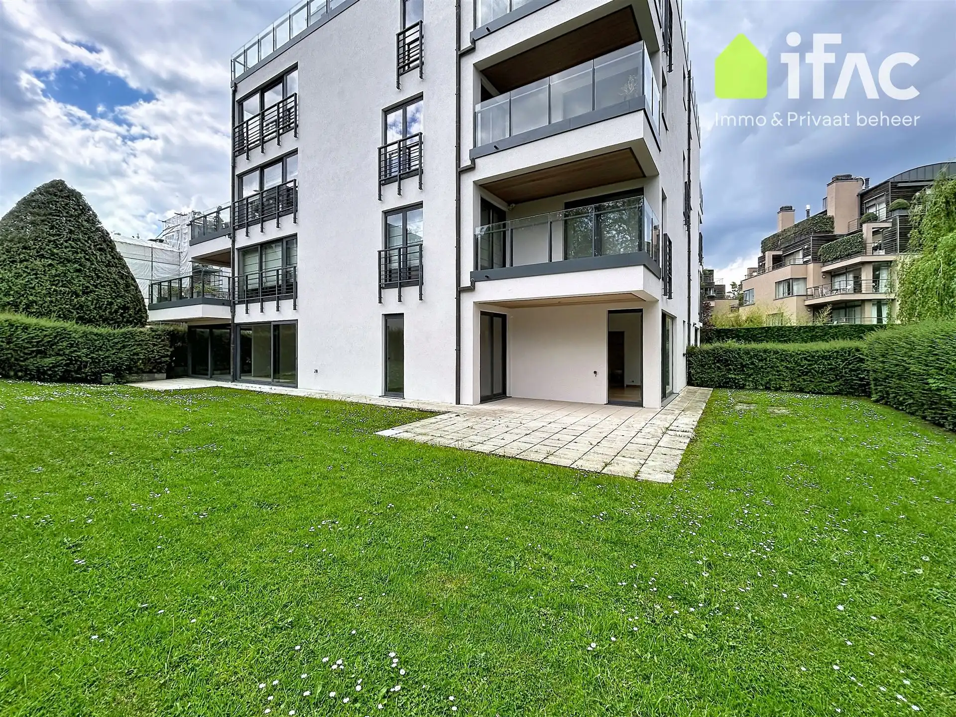 Exclusief gelijkvloers appartement met 2sk en privé tuin foto 22