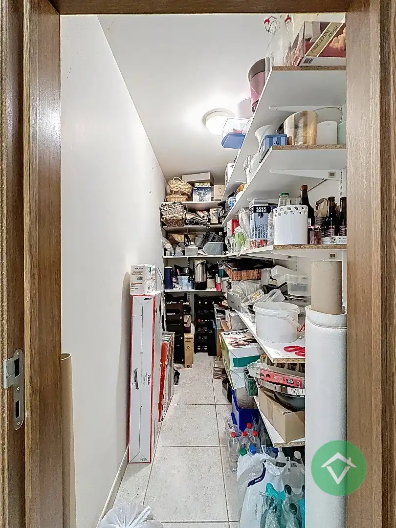 Ruime gezinswoning met dubbele garage in Koekelare foto 15