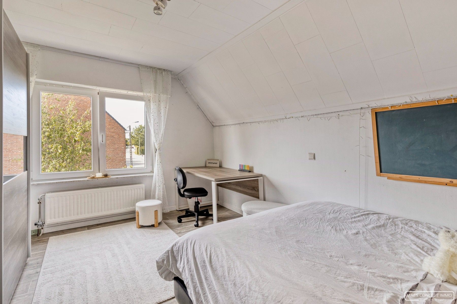 Handelspand met woonst te koop te Waregem op strategische ligging foto 13