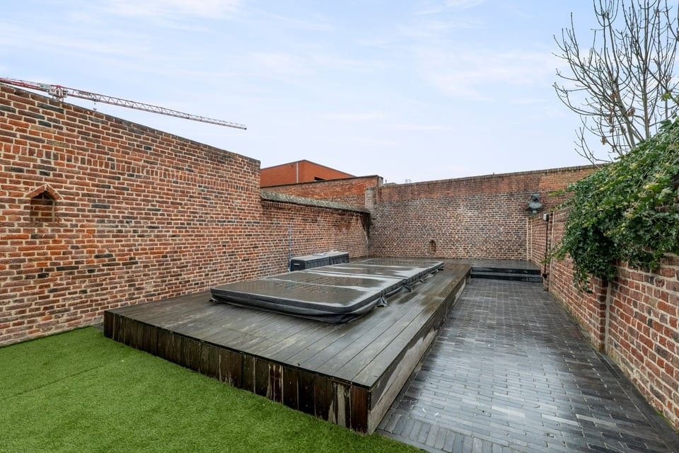 EXCLUSIEF HERENHUIS MET LUXUEUZE AFWERKING IN HET HART VAN SINT-TRUIDEN foto 29