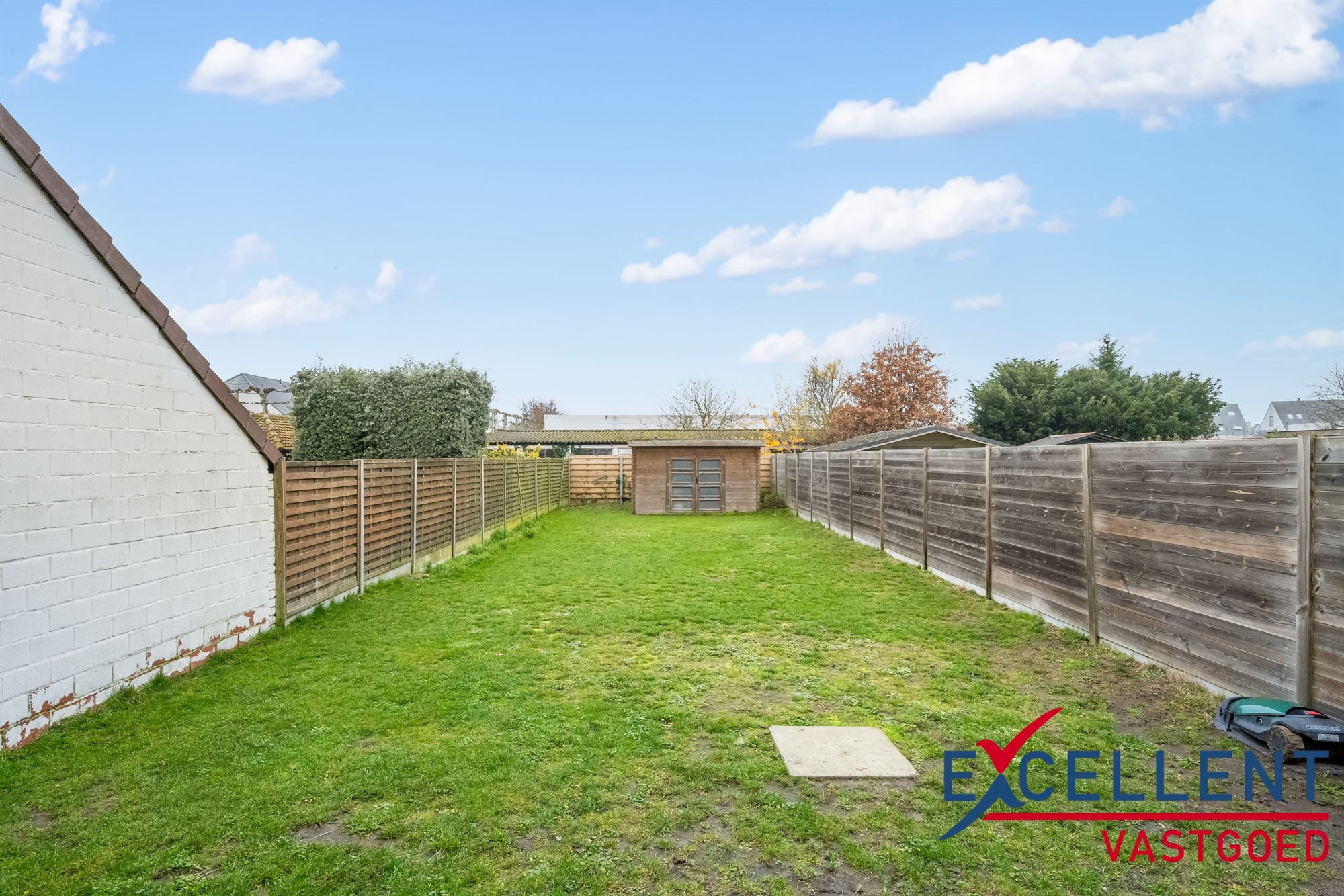 Instapklare en ruime woning met 5 slaapkamers in Zulte te koop foto 16