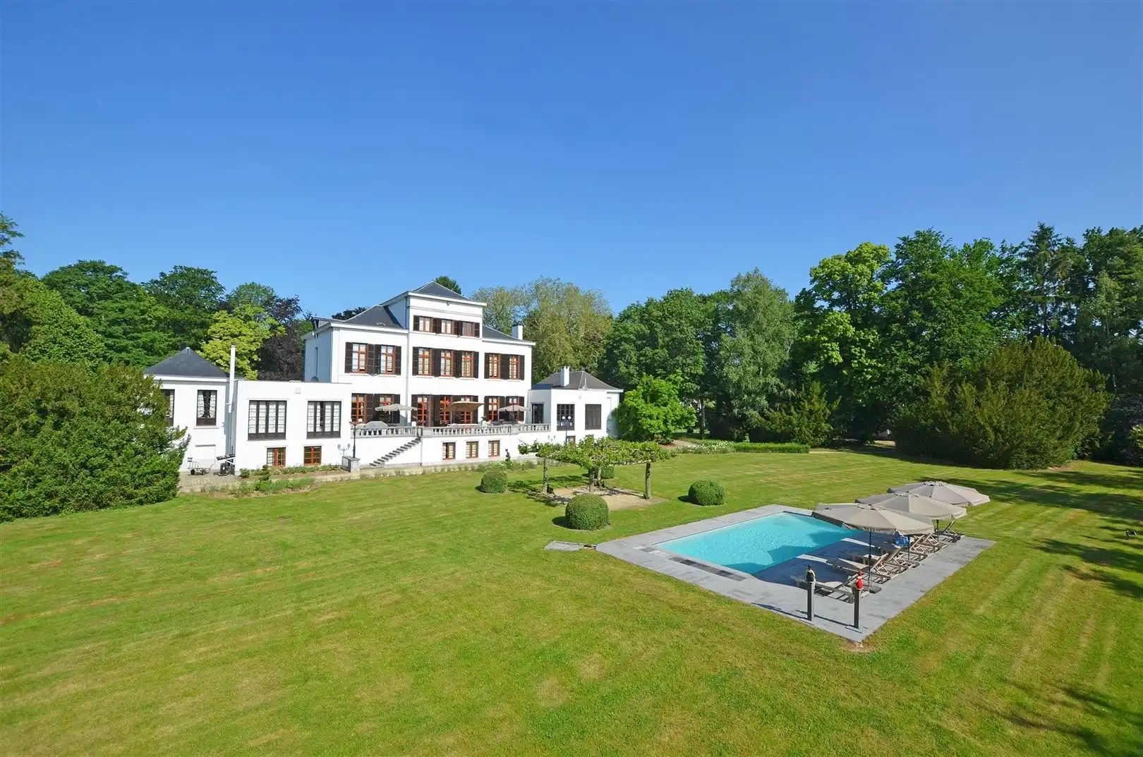 Uniek kasteeldomein op ±7ha nabij het centrum van Hasselt foto 3