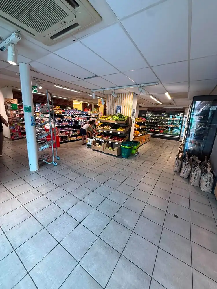 KWALITATIEVE INVESTERINGSEIGENDOM VERHUURD AAN CARREFOUR foto 11