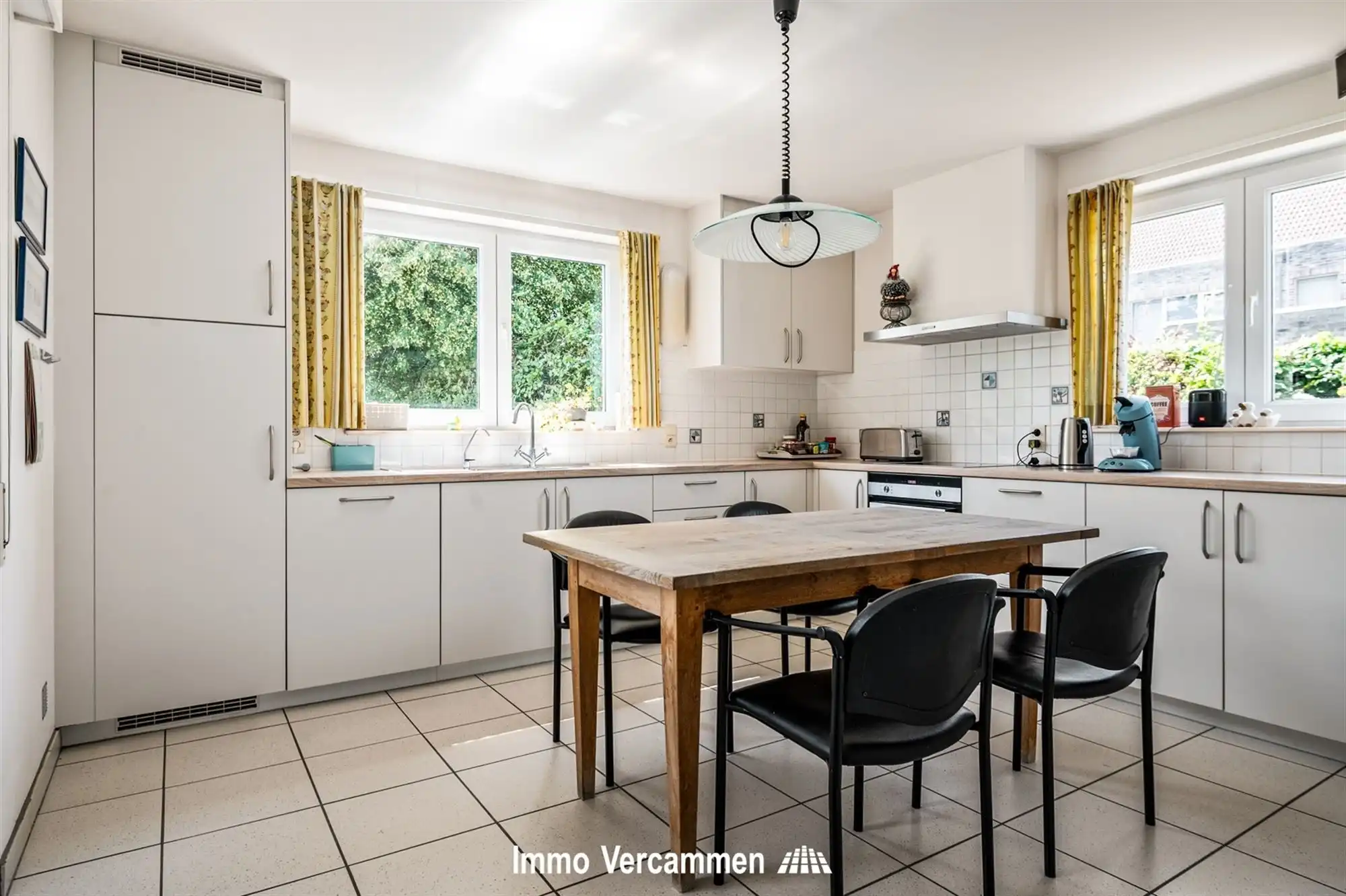 Veelzijdige eigendom met praktijkruimte in Berlaar foto 6