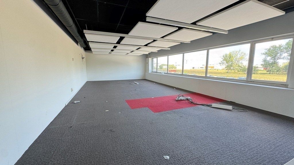 Magazijn met kantoor te huur nabij A12 in Aartselaar Business Estate foto 6