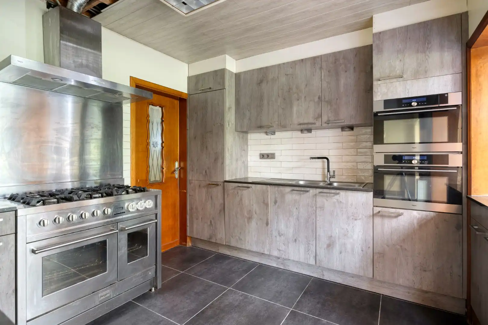 Ruime woning met 5/6 slaapkamers op perceel van 6a80ca ! foto 11