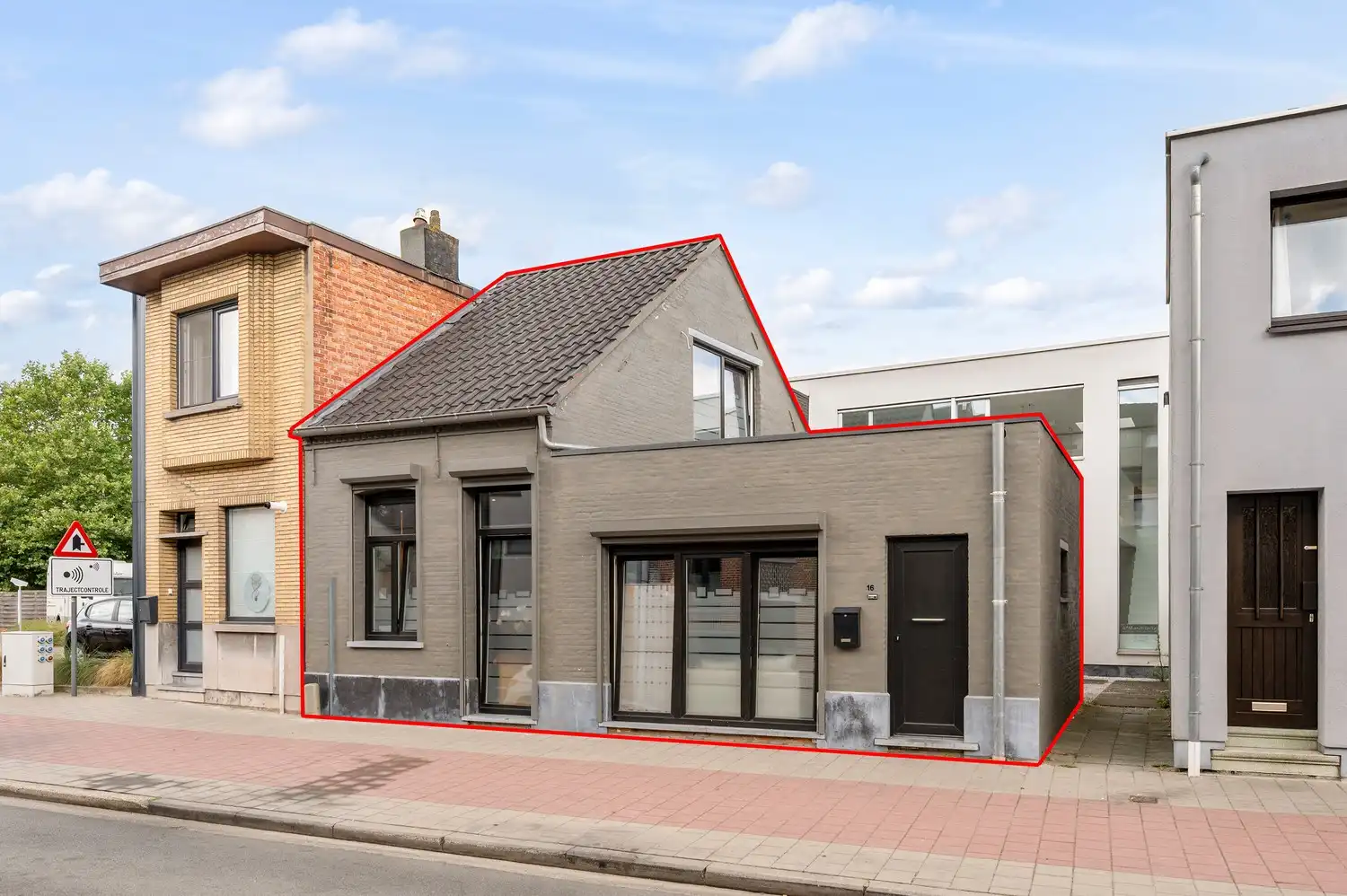 Huis te koop foto {{pictureIndex}}