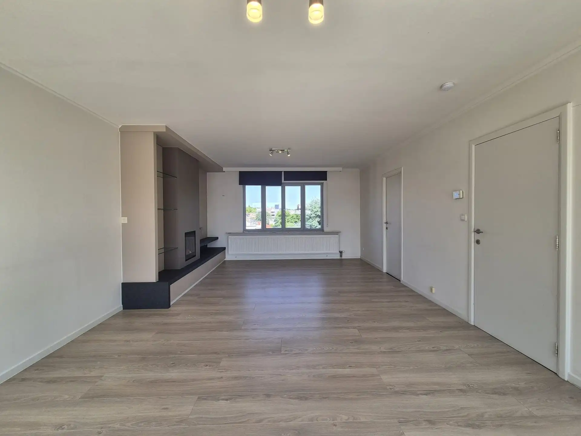 3-slaapkamer appartement met zeer groot terras huur in het centrum van Wetteren. foto 7
