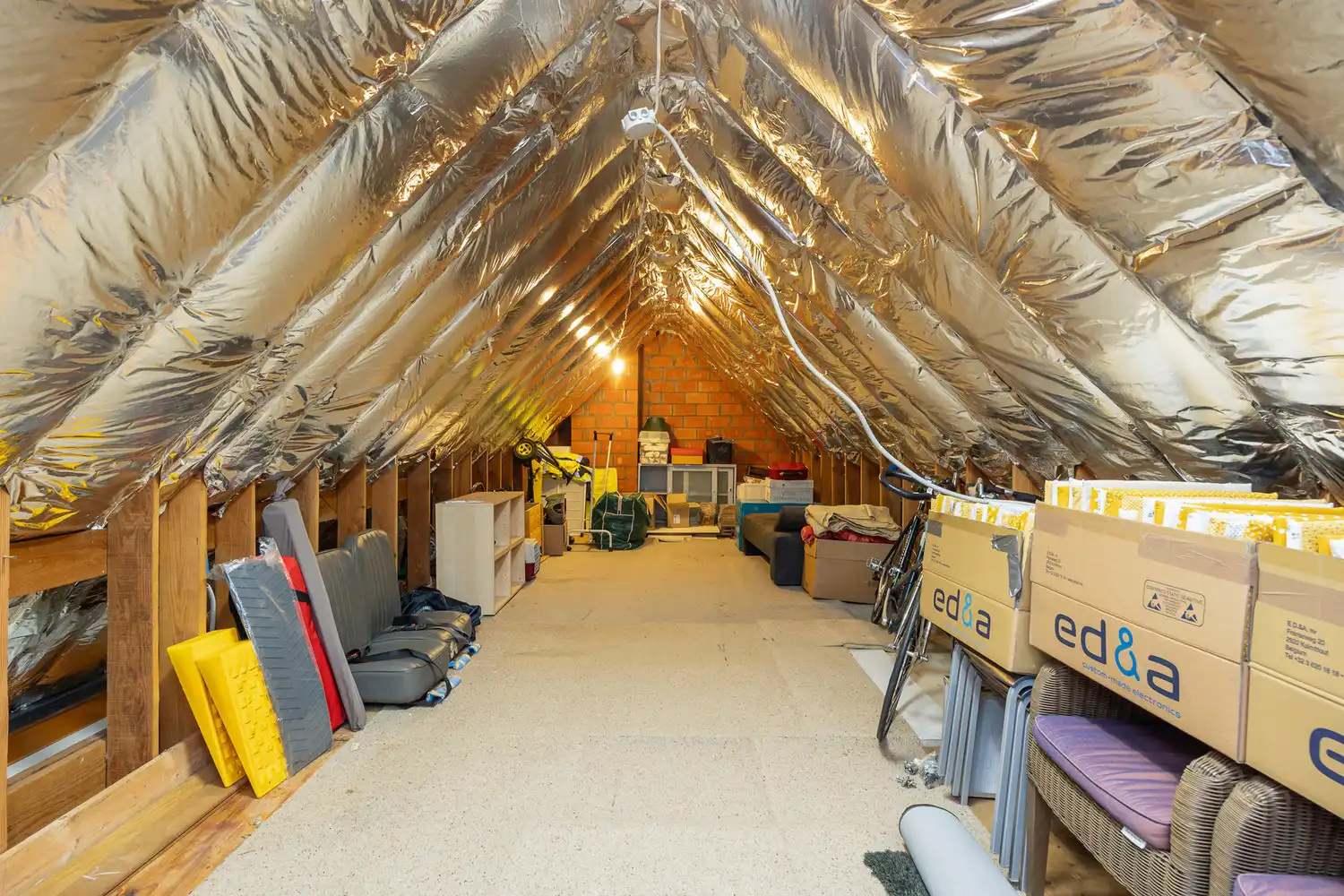 Instapklare villa met 4 slk's en charmante tuin (EPC 144) foto 37