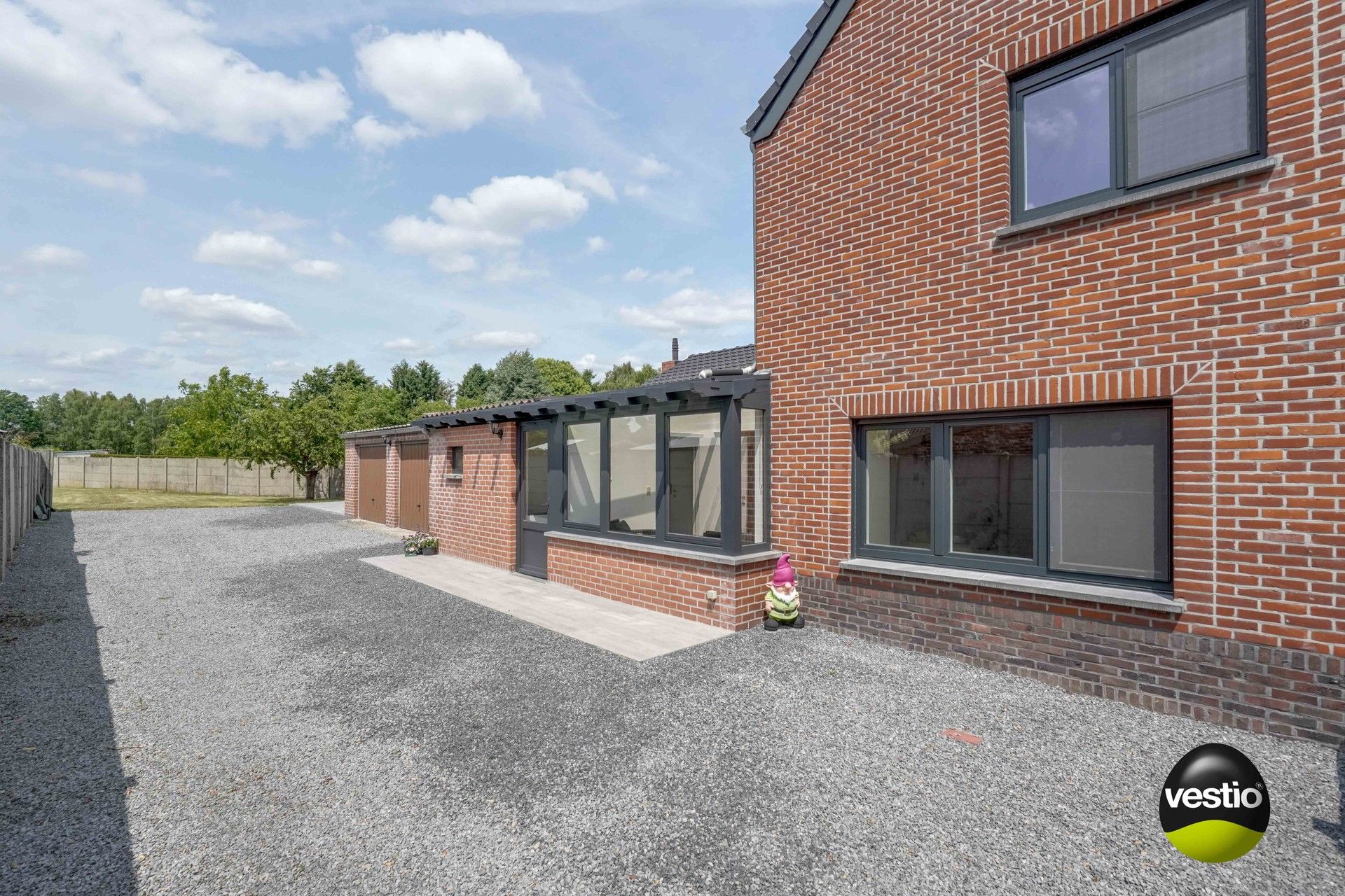 INSTAPKLARE WONING AAN CENTRUM OPGLABBEEK foto 34