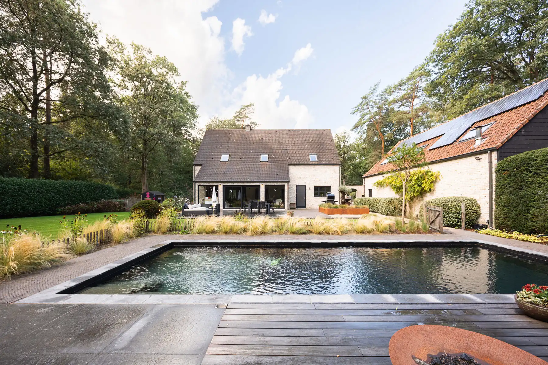Royale villa met zwemvijver en polyvalent bijgebouw foto 24