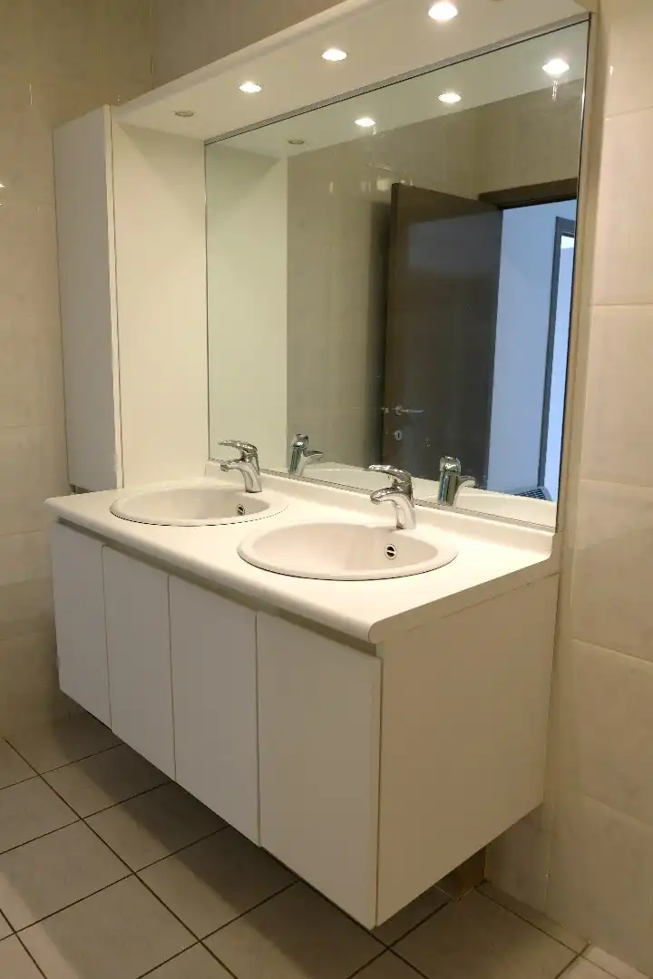 Appartement op de 1e verdieping met 2 slaapkamers + GARAGE foto 14