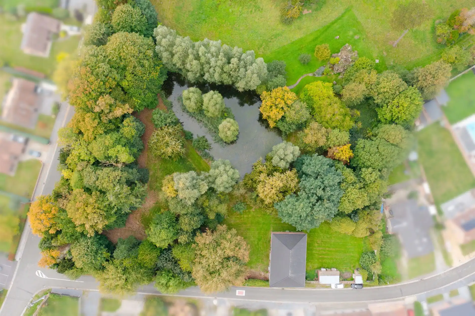 Prachtig kasteel met koetshuis op meer dan 8,7 hectare! foto 8