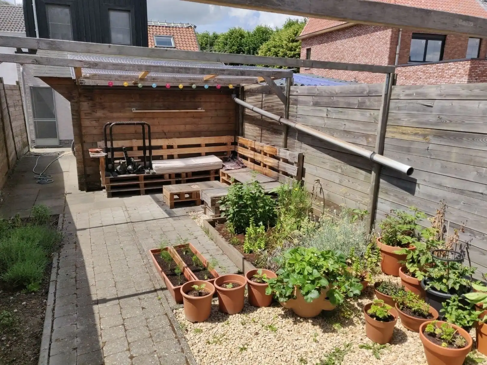 Instapklare woning met tuin nabij centrum foto 22