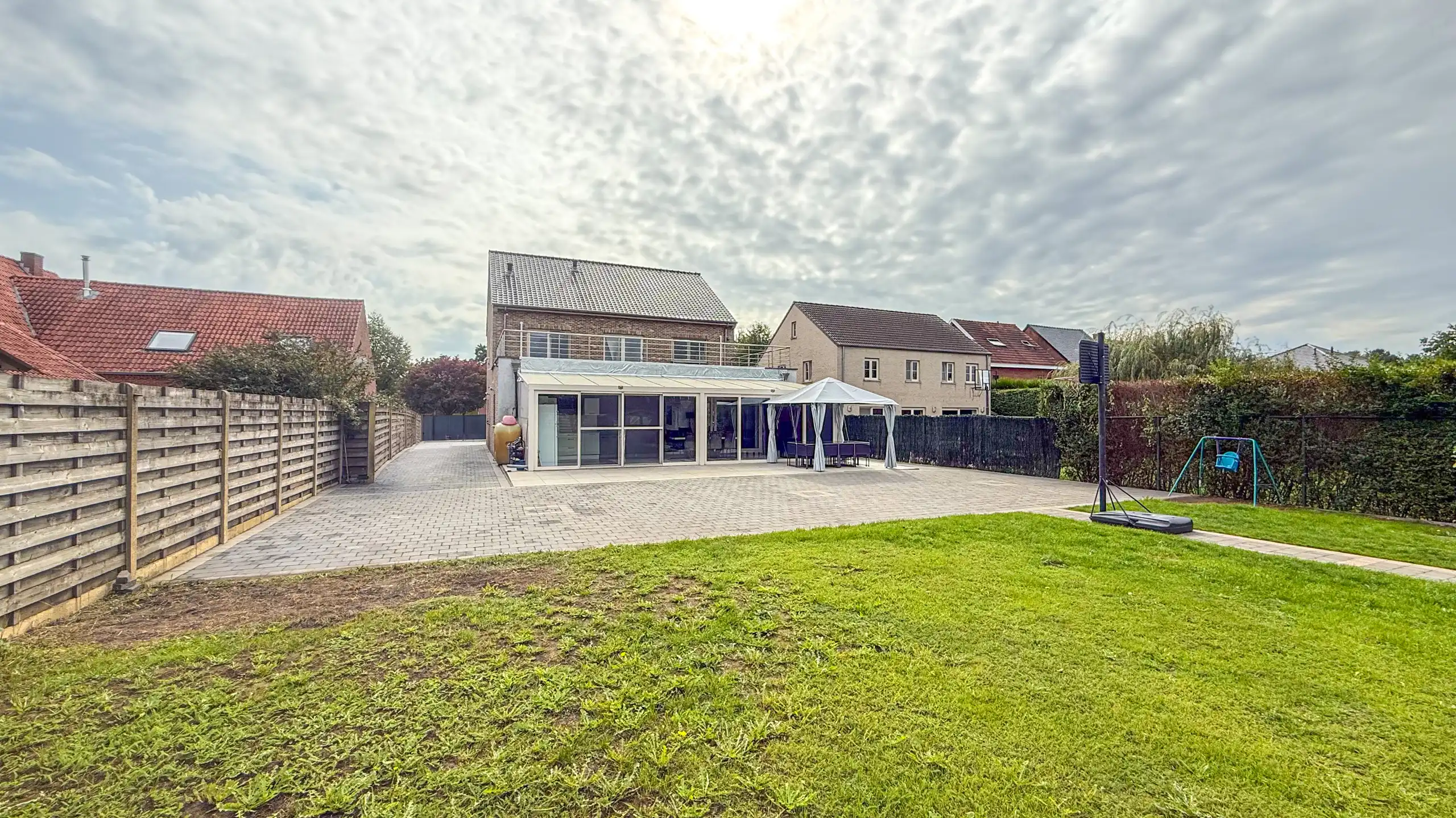 Exclusieve villa met luxueuze leefruimte en 7slpk + veranda! foto 71