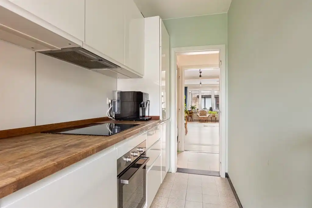 Instapklaar en lichtrijk 1-slaapkamerappartement in kleinschalig gebouw foto 9