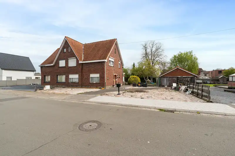 Te renoveren halfopen bebouwing met grote tuin te Zelzate foto 10