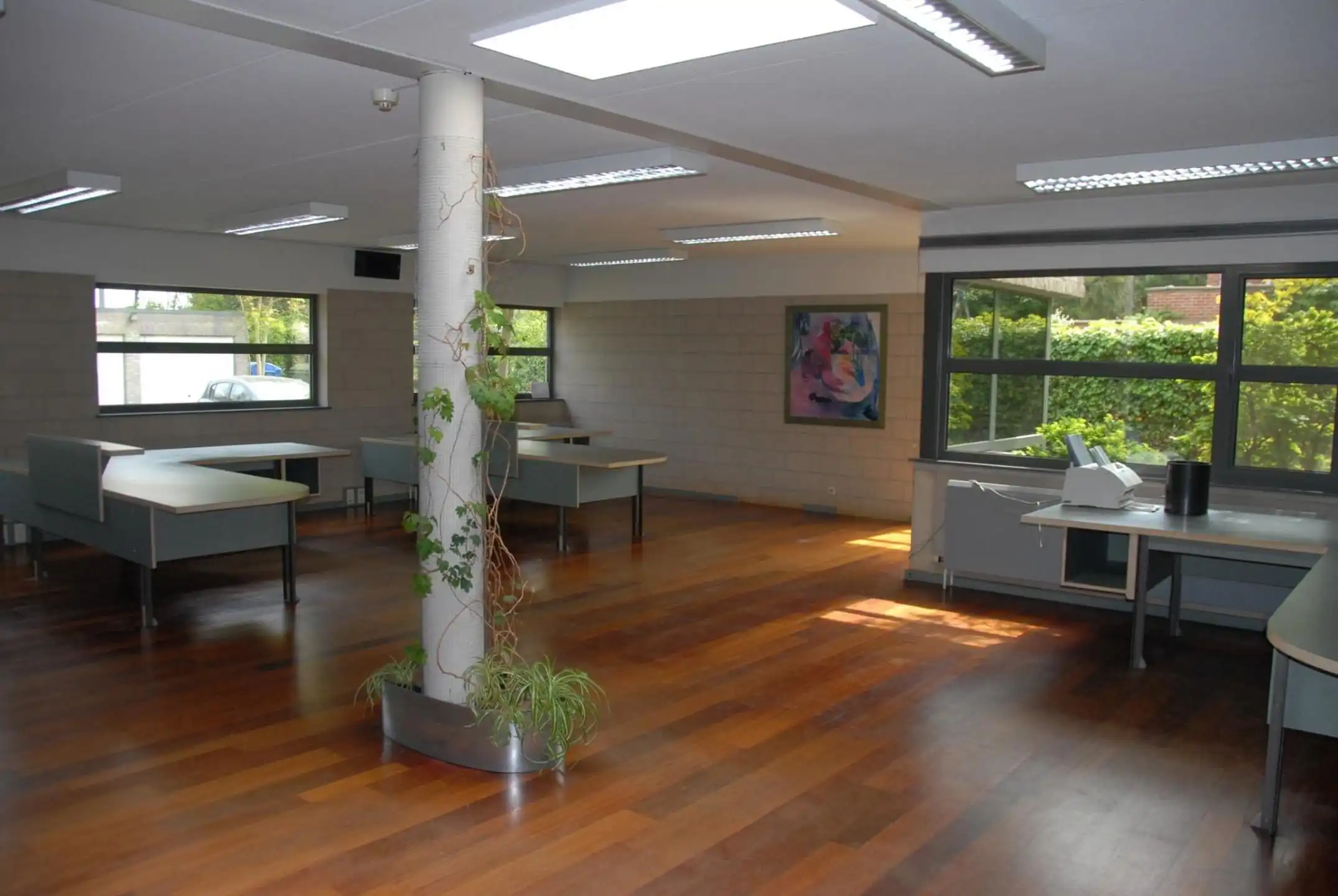TE HUUR: Mooie kantoorruimte van 288m² foto 5