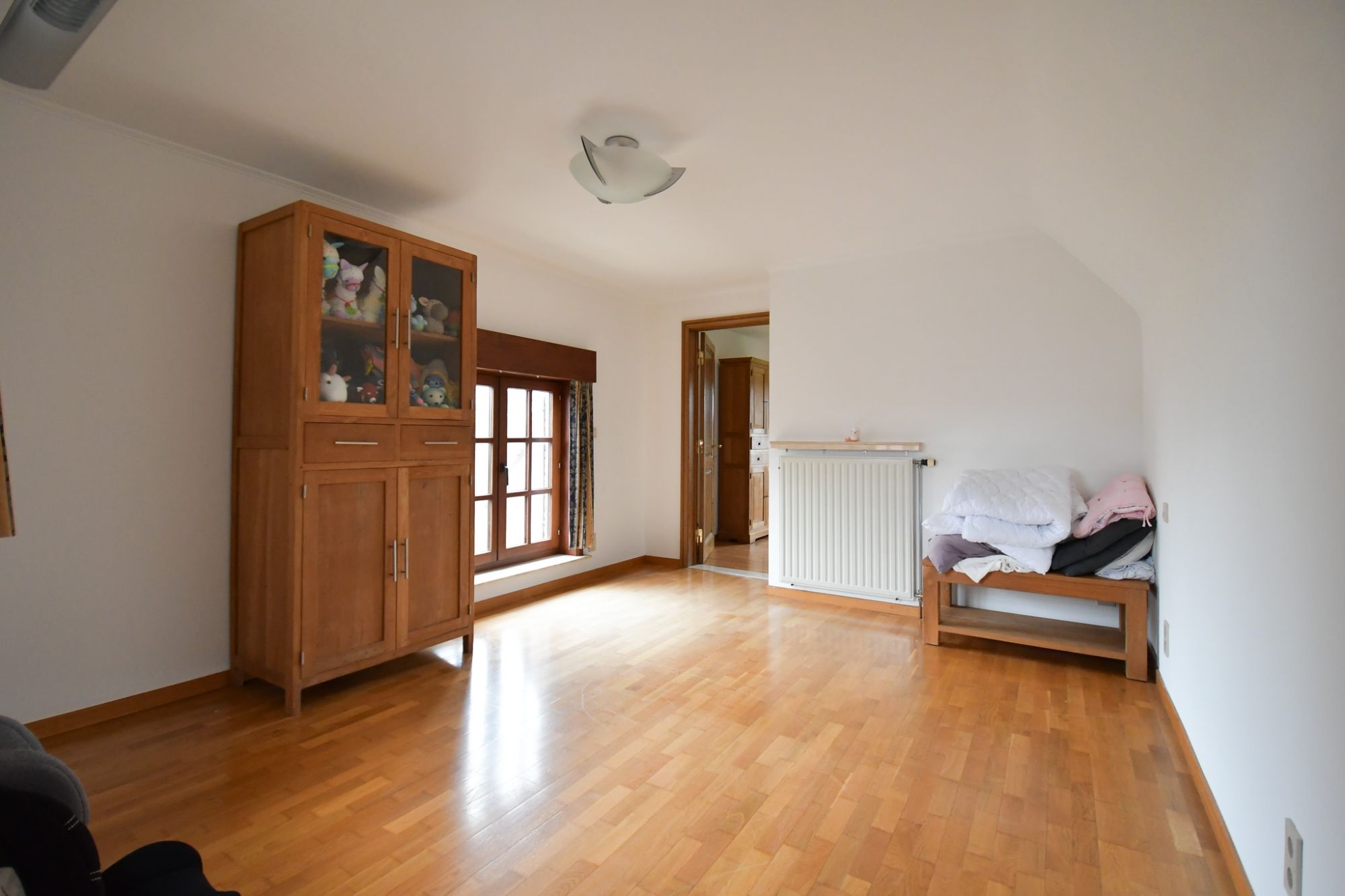 RUIME woning met grote tuin & tal van mogelijkheden op gunstige ligging foto 24