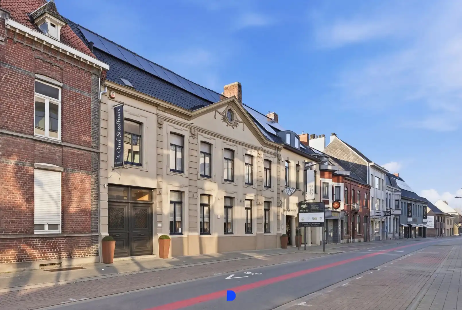 Statig herenhuis in het centrum van Ingelmunster foto 35