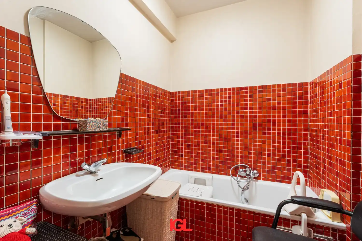 Ruim 2-kamer appartement met garage nabij het centrum van Halle foto 12