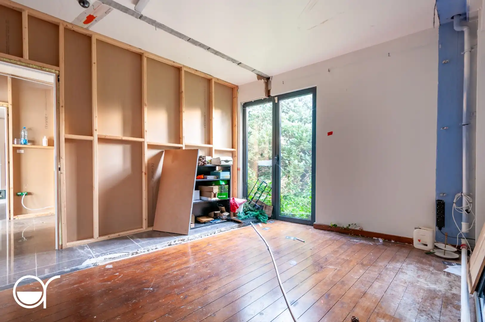 Handelsgelijkvloers op drukke locatie foto 8