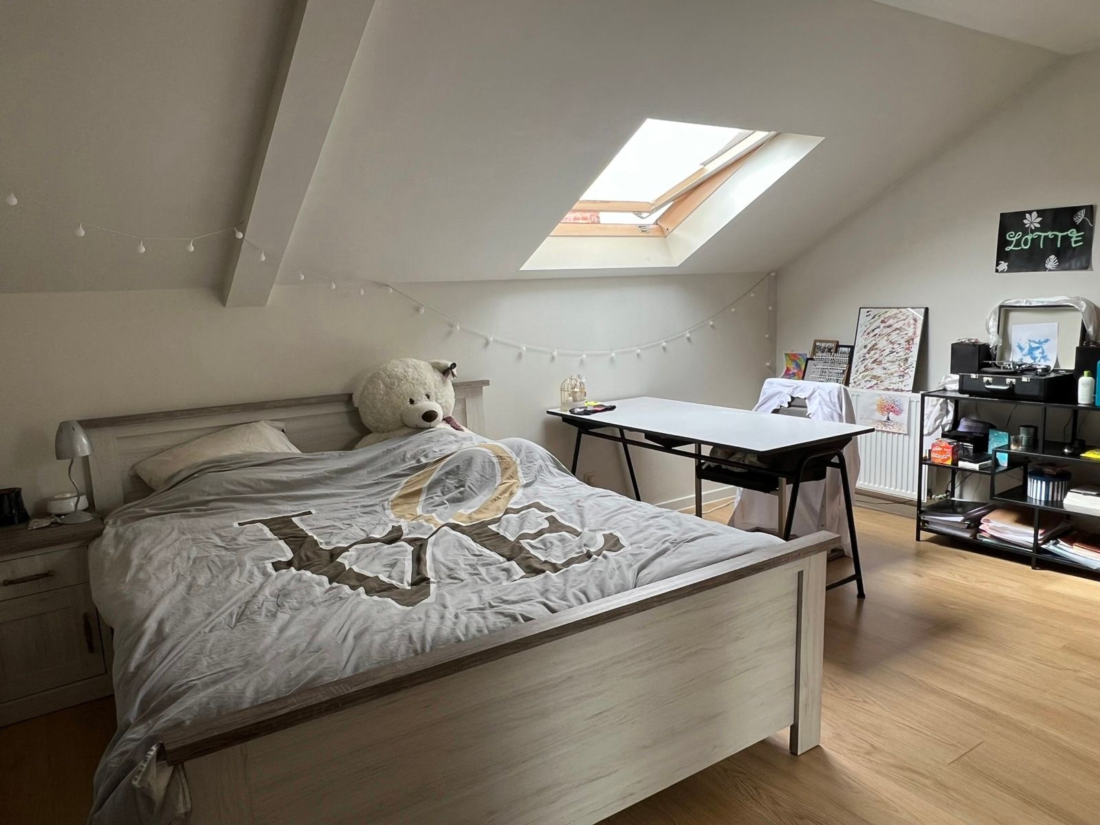 Instapklare gezellige rijwoning in centrum van de stad met binnentuin en garage foto 10