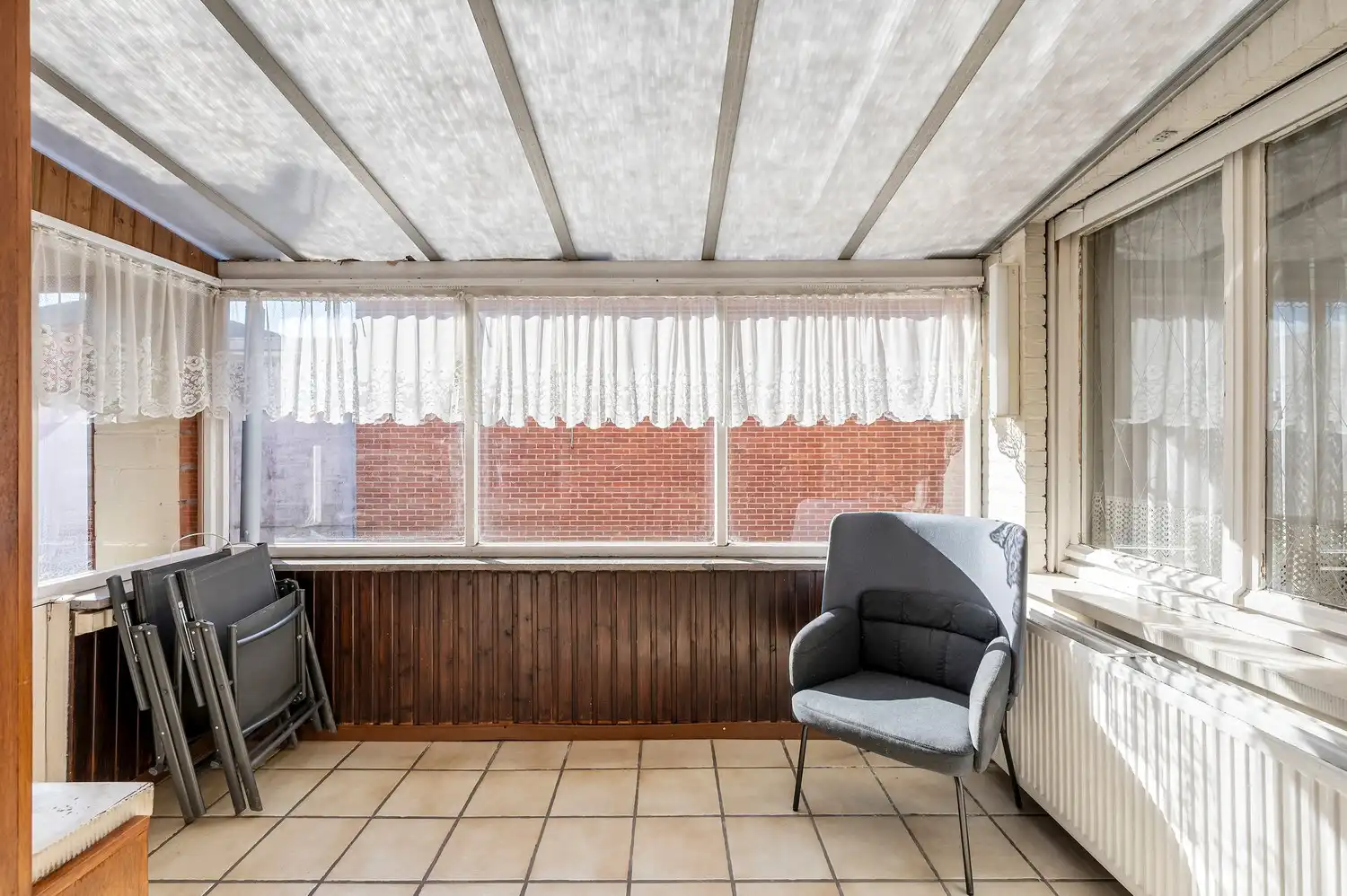 Te renoveren woning met garage en diepe tuin. foto 16