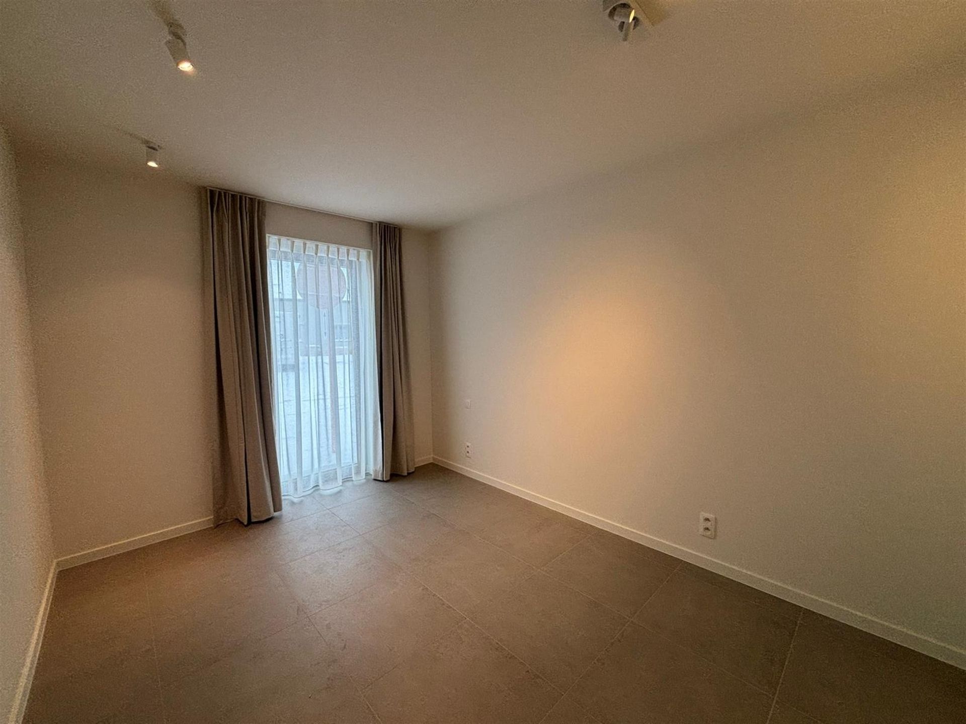 Zeer rustig gelegen, stijlvol nieuwbouwappartement met tuin en terras in Opwijk! foto 19