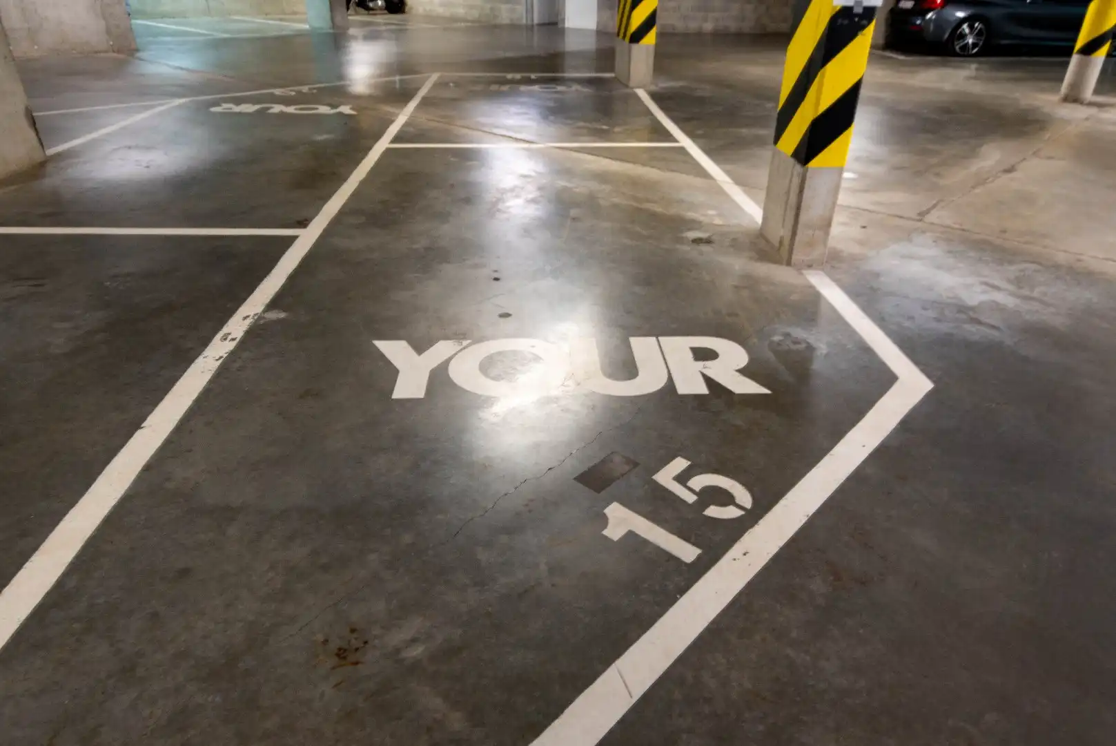 Parkeerplaats te koop foto 2