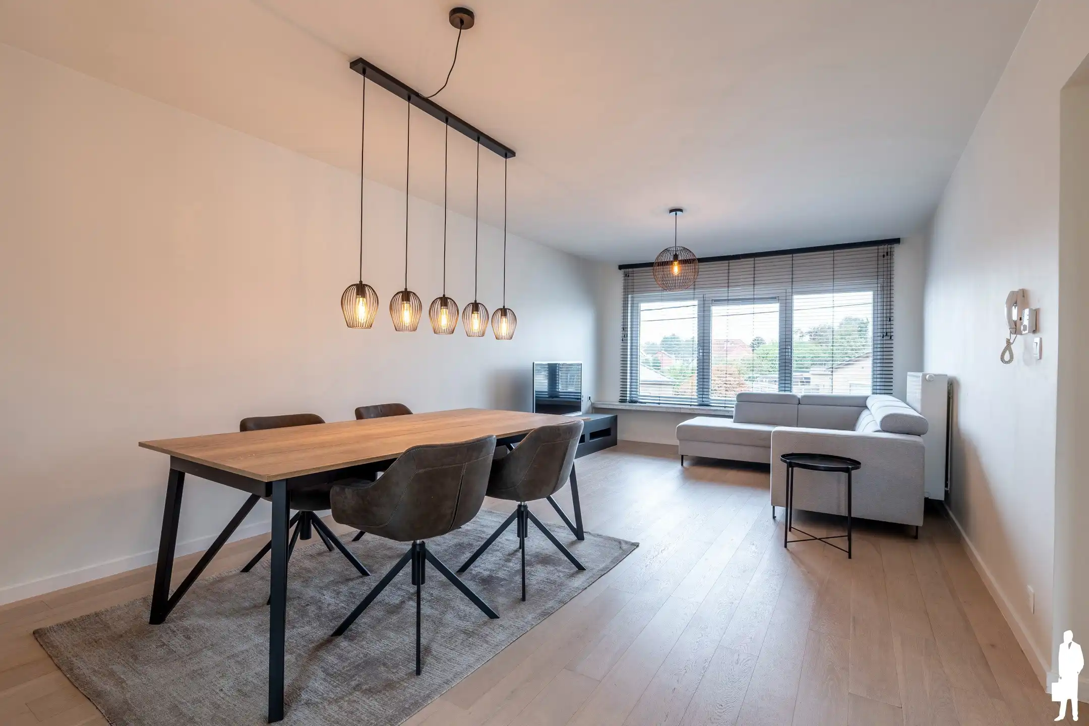 Energiezuinig 3 slpk appartement met terras en autostaanplaats in Geel foto 2
