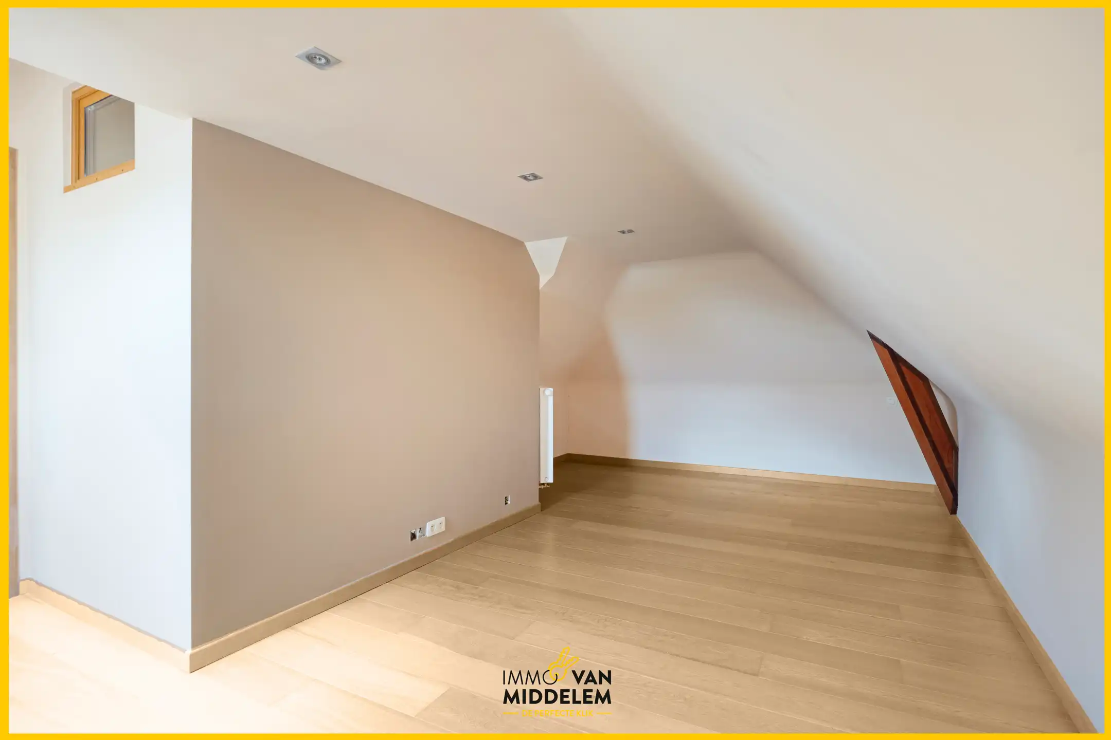 RUIME VILLA (6 KAMERS) MET BOUWGROND foto 18