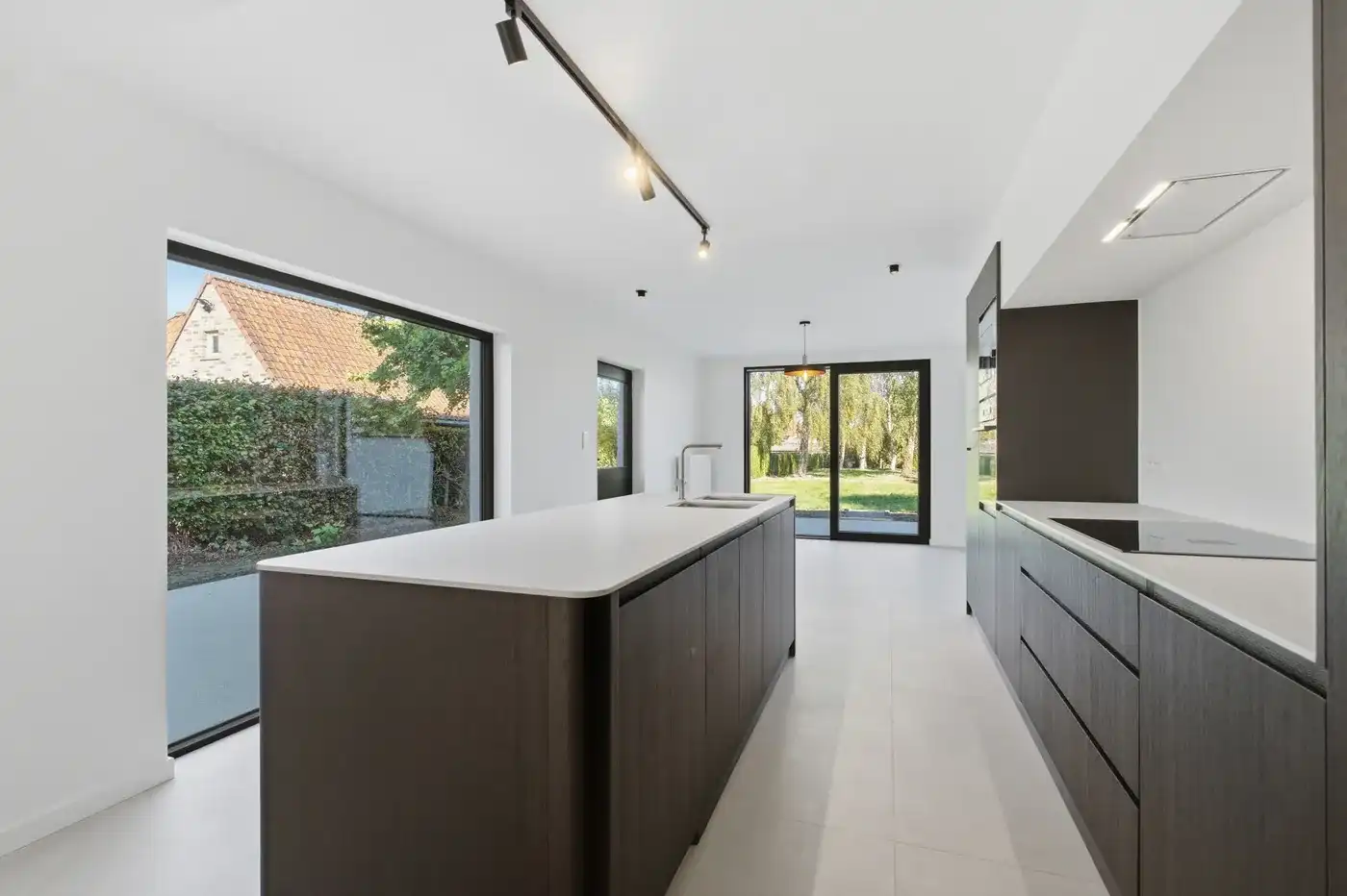 GERENOVEERDE RUIME VILLA OP TOPLOCATIE foto 8