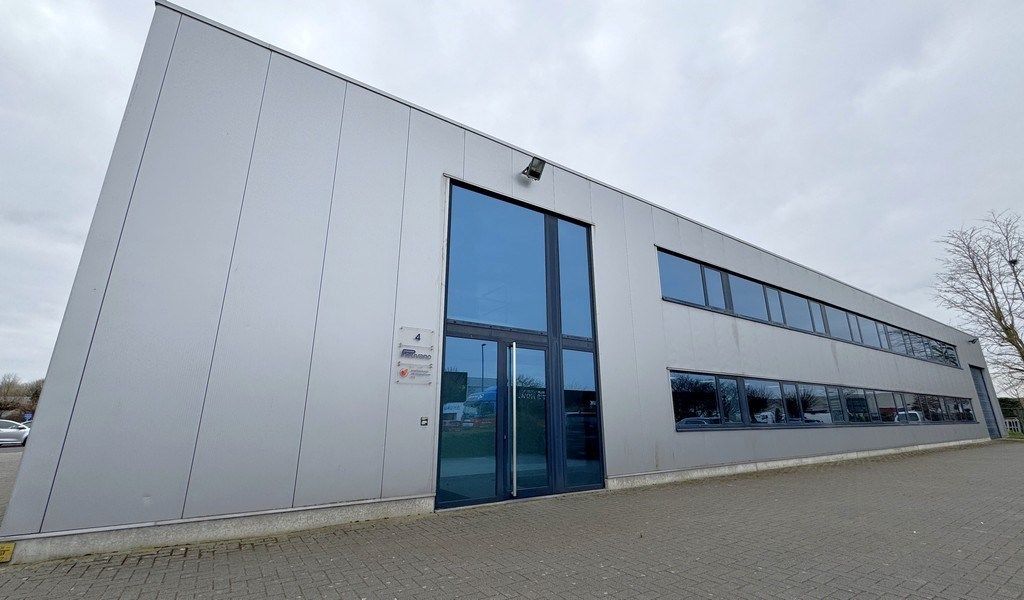 Instapklaar kantoor te huur nabij E313/E34 te Wommelgem foto 27