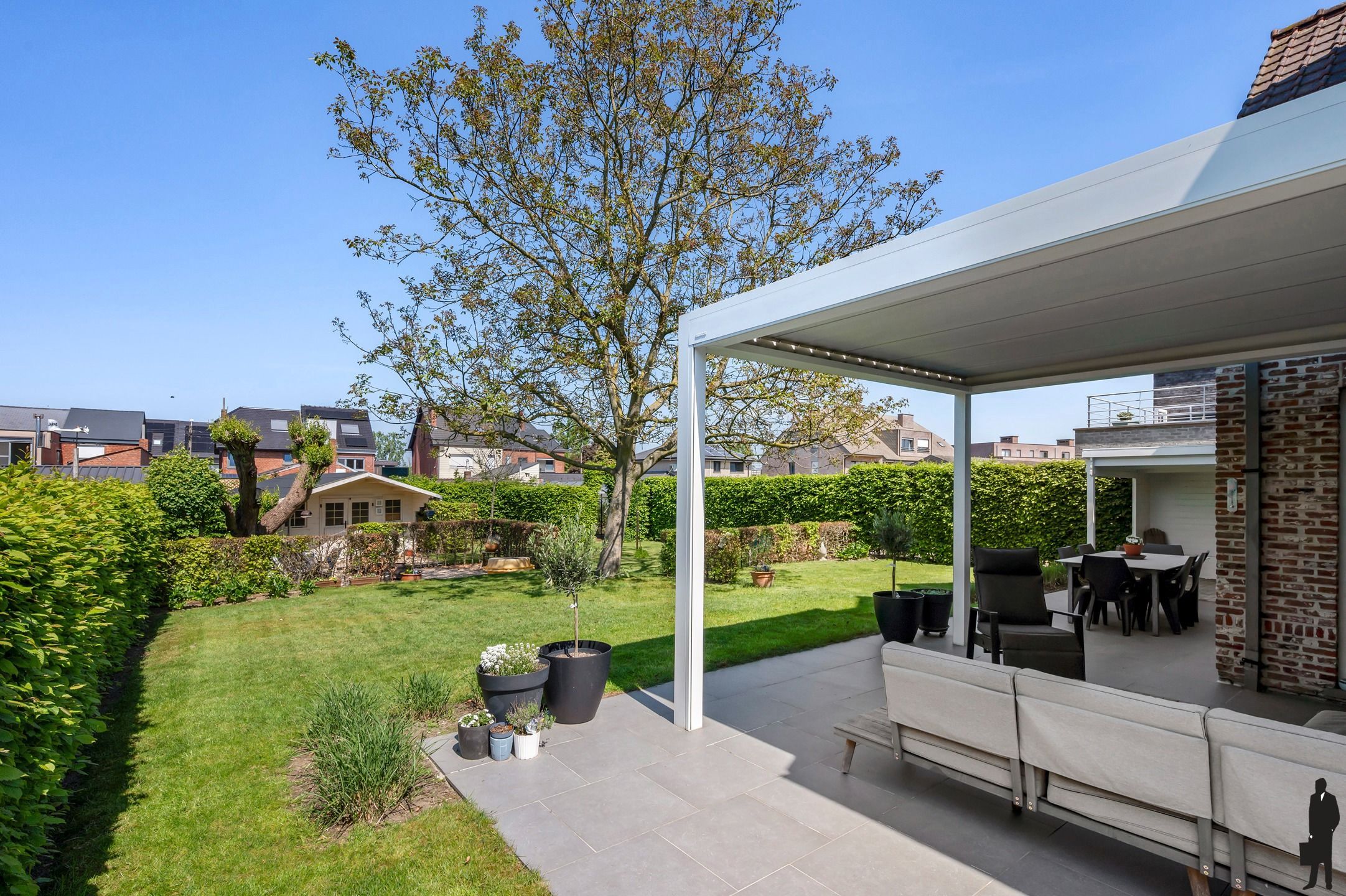 Ruime woning (ca. 225m²) met 3 grote slk’s, garage en mooie tuin op 726m² foto 19
