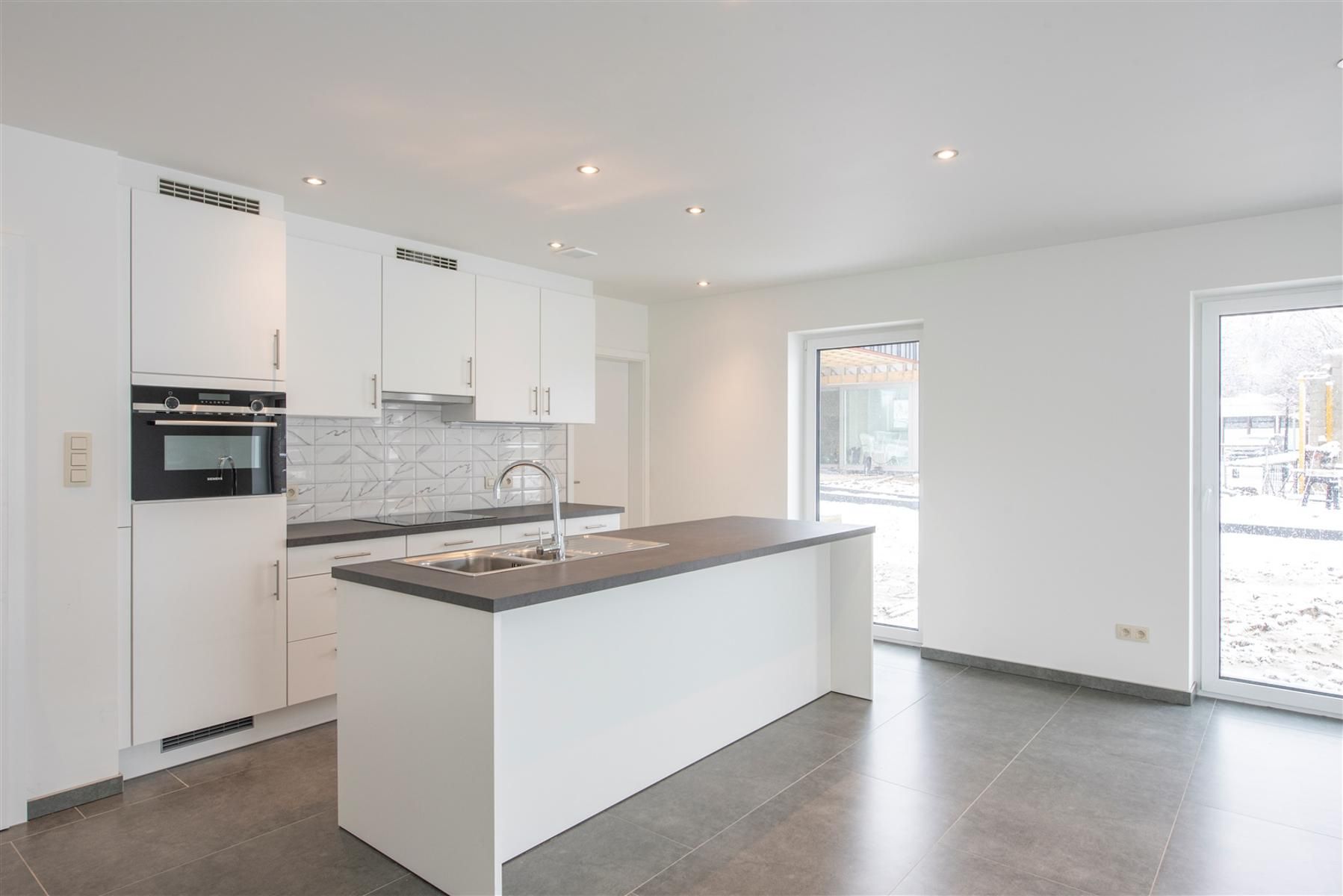Energiezuinige woning met inpandige garage.  foto 4