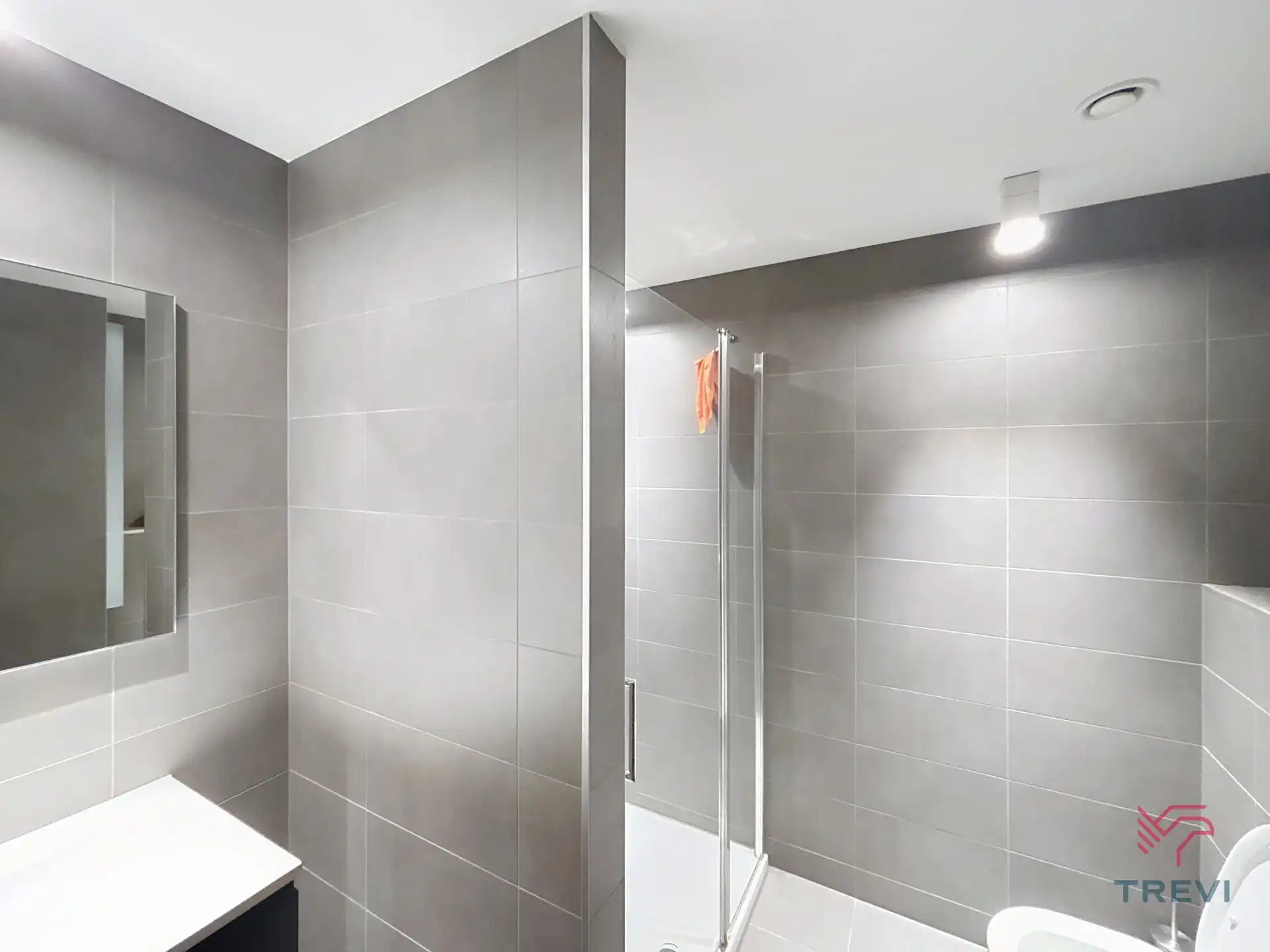 UP-SITE 27E VERDIEPING, 3 SLAAPKAMER FLAT VAN ± 219M². foto 10