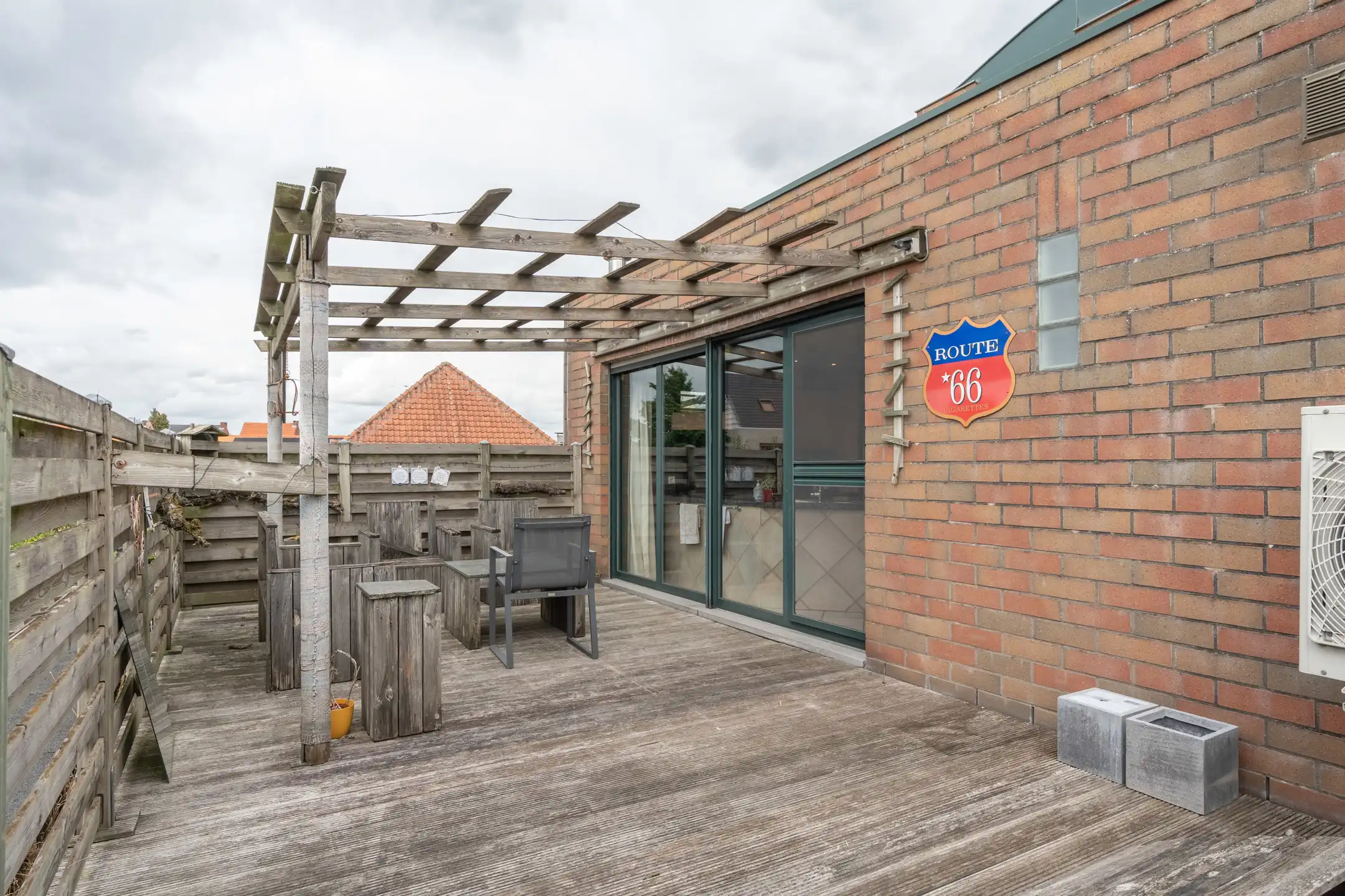 Ruim en gunstig gelegen handelspand met woonst in Vosselaar foto 32