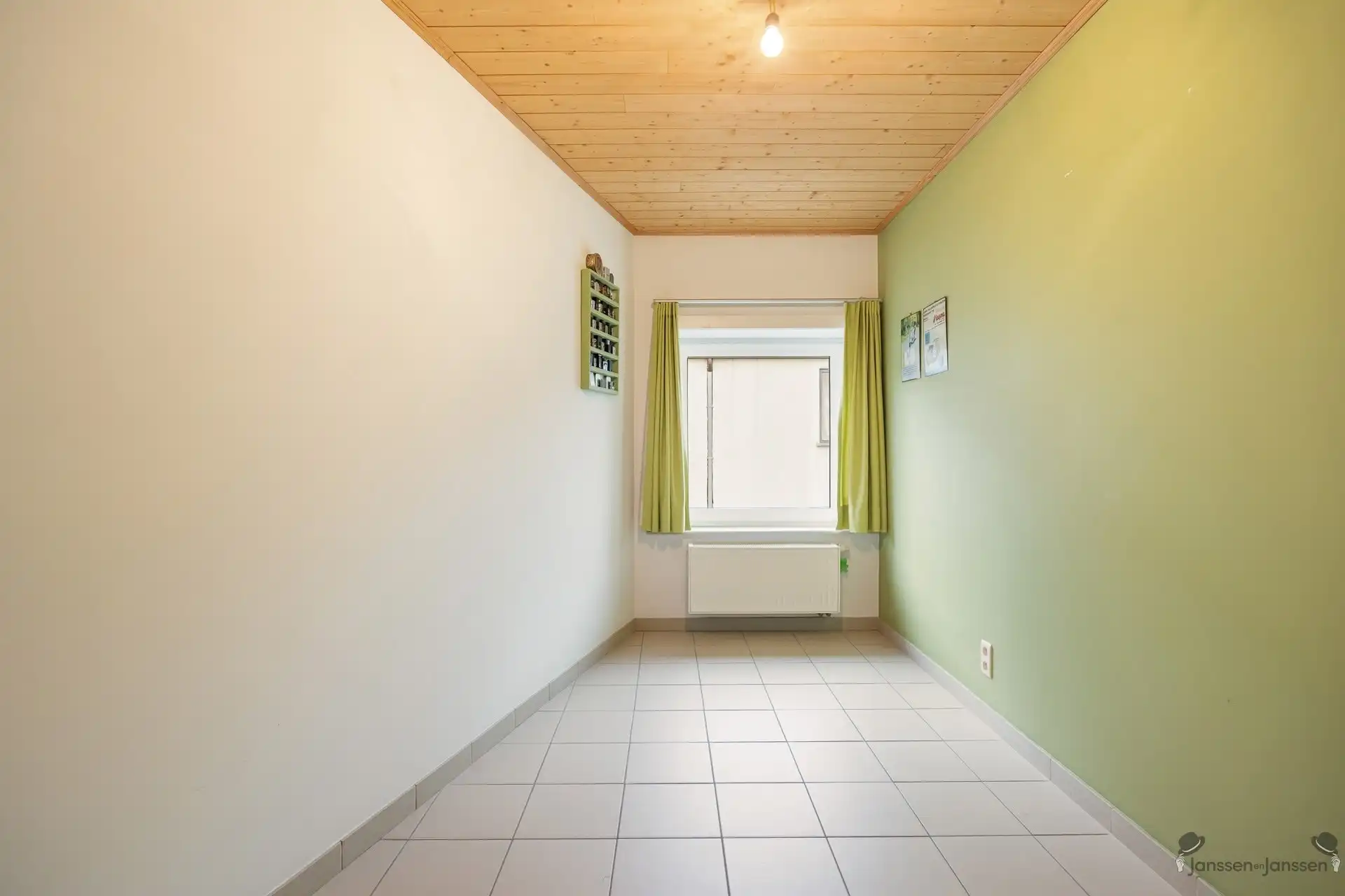 Ruime woonst met tuin en terras foto 19