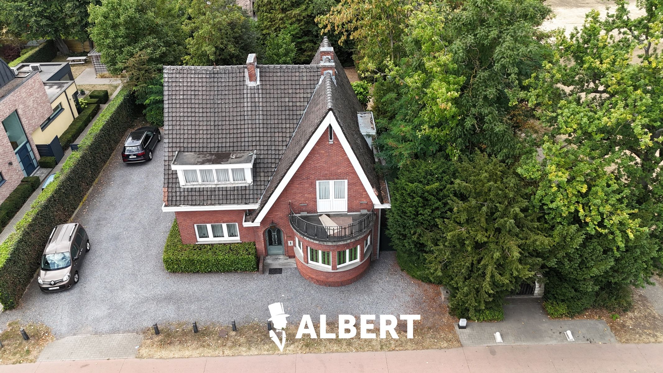 Gunstig gelegen, ruime, tijdloze woning op prachtig perceel! foto 31