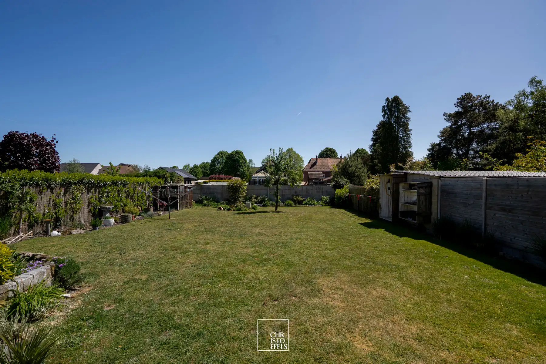 Ruime gezinswoning met garage en tuin in Maasmechelen! foto 16