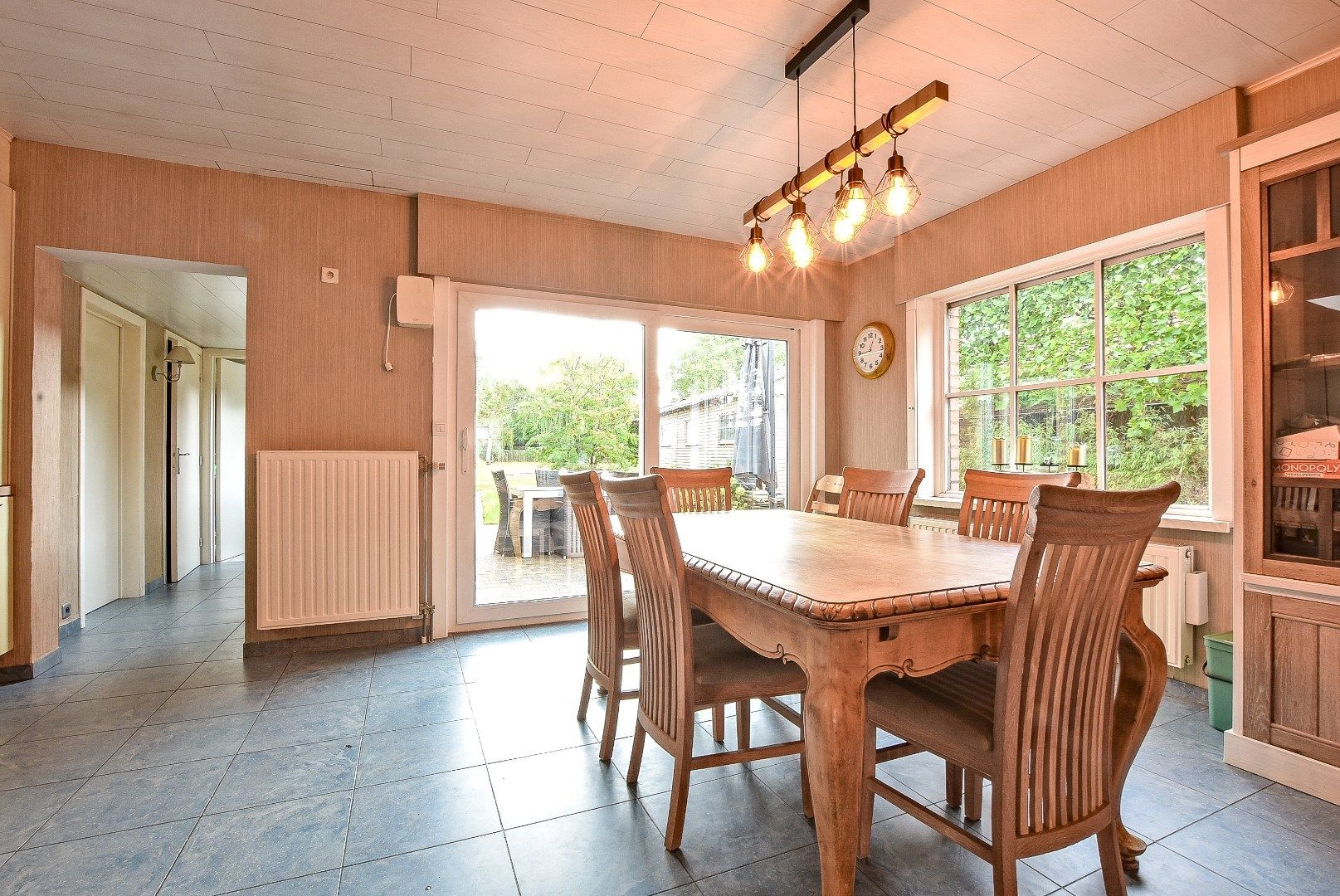 Instapklare alleenstaande woning met 4/5 slaapkamer op 2.084m² te Diksmuide! foto 5