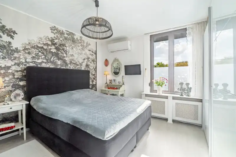 Knappe stijvolle instapklare woning - 4 slpkmrs !! foto 10