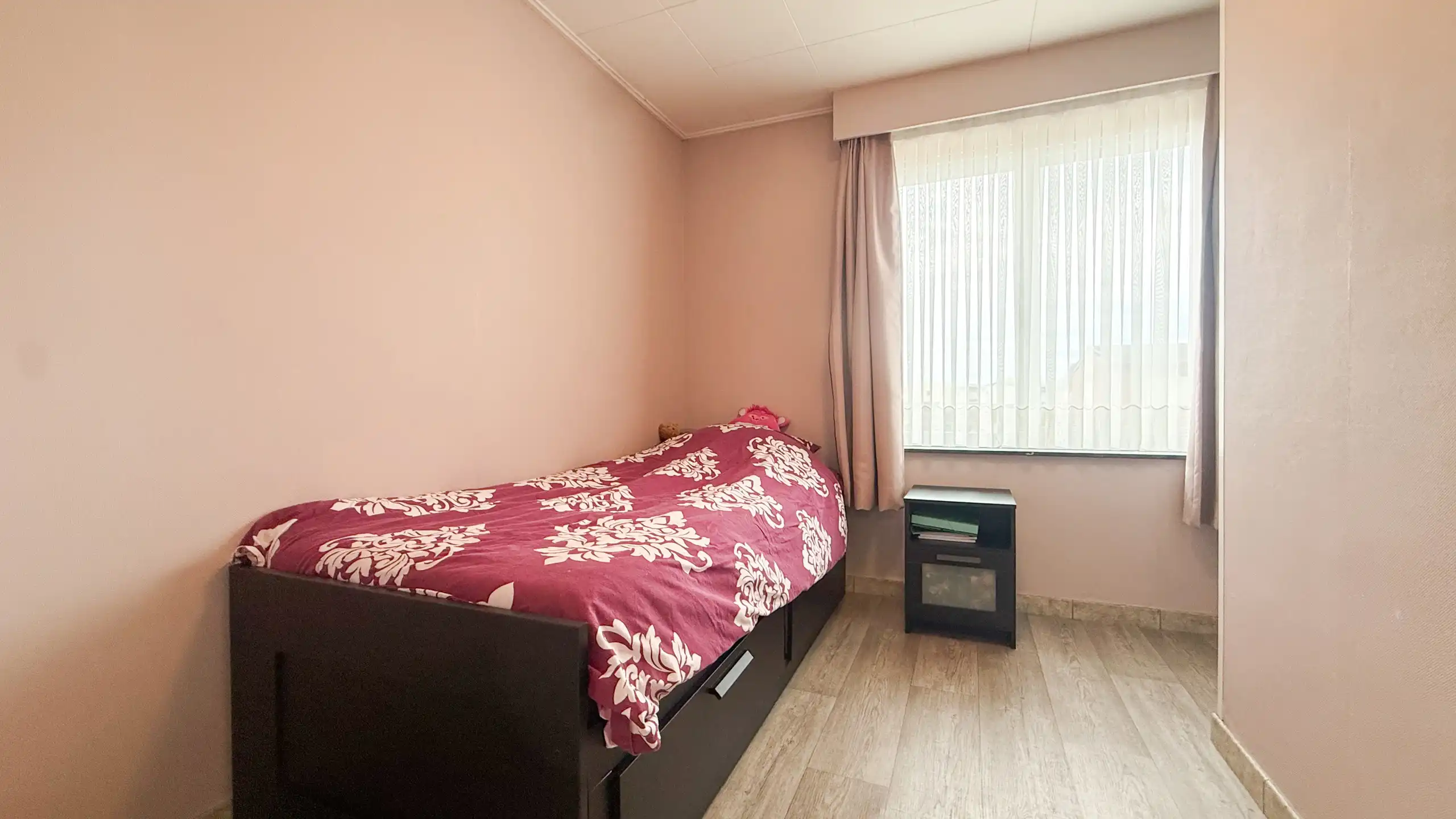 Instapklare woning met 3 slaapkamers op toplocatie! foto 33