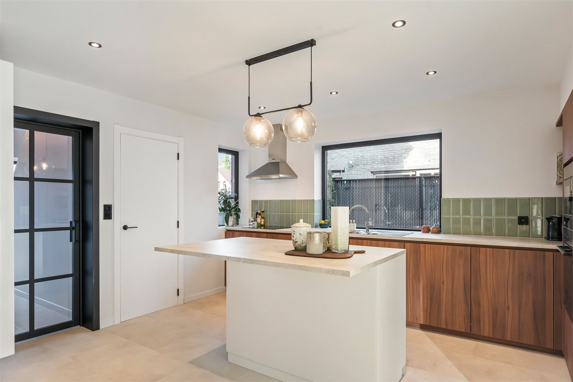 COMPLEET GERENOVEERDE WONING OP PERCEEL VAN BIJNA 8 ARE VLAK BIJ ZOLDER CENTRUM, OMGEVEN DOOR GROEN. foto 8