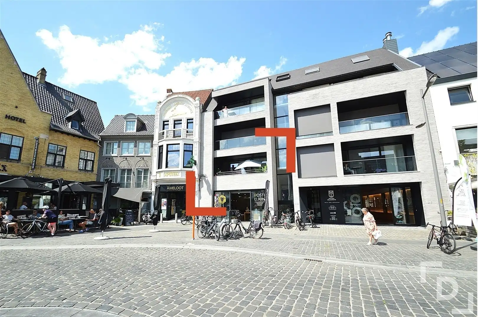 Prachtig afgewerkt appartement op de Grote Markt in Poperinge. foto 20