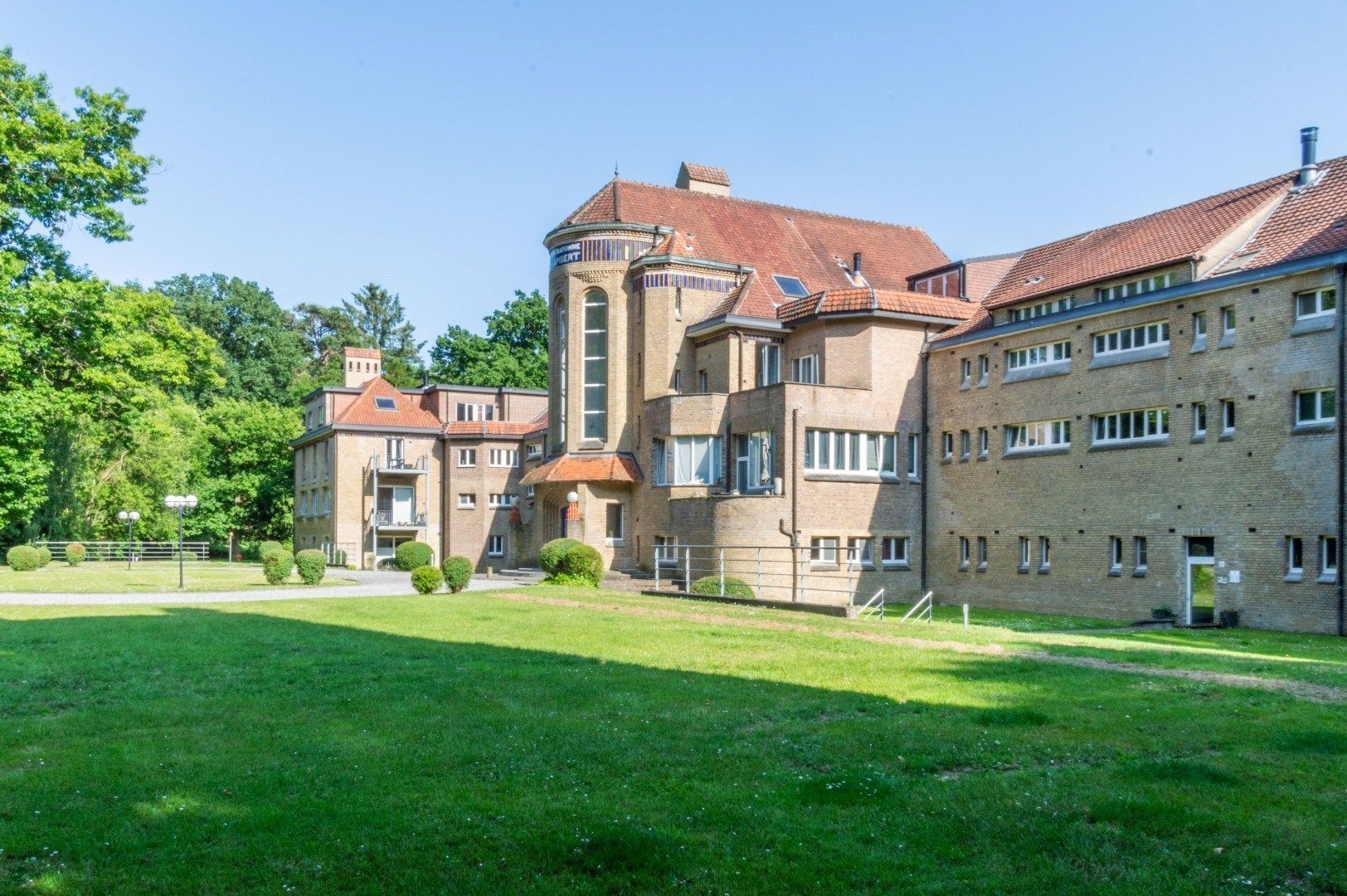 INSTAPKLAAR APP MET 1 SLP + BUREAU & GARAGEBOX ! foto 19