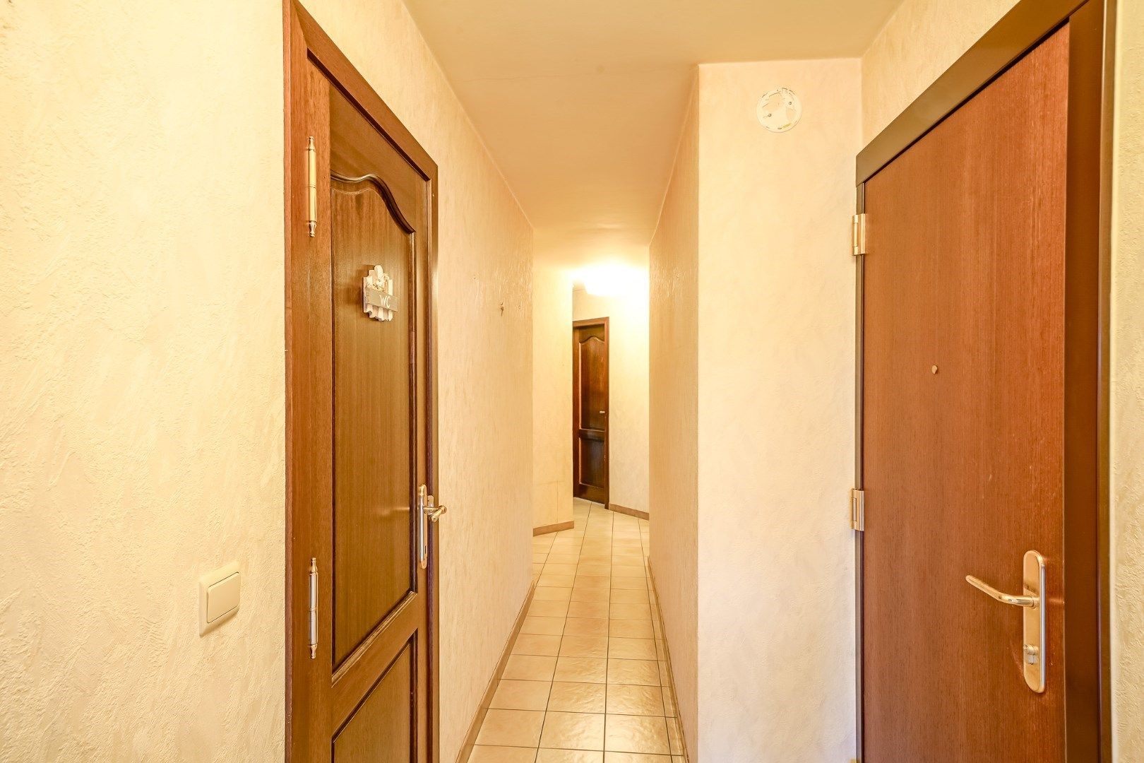 Appartement met 2 slaapkamers hoek Leffingestraat/Torhoutsesteenweg foto 6