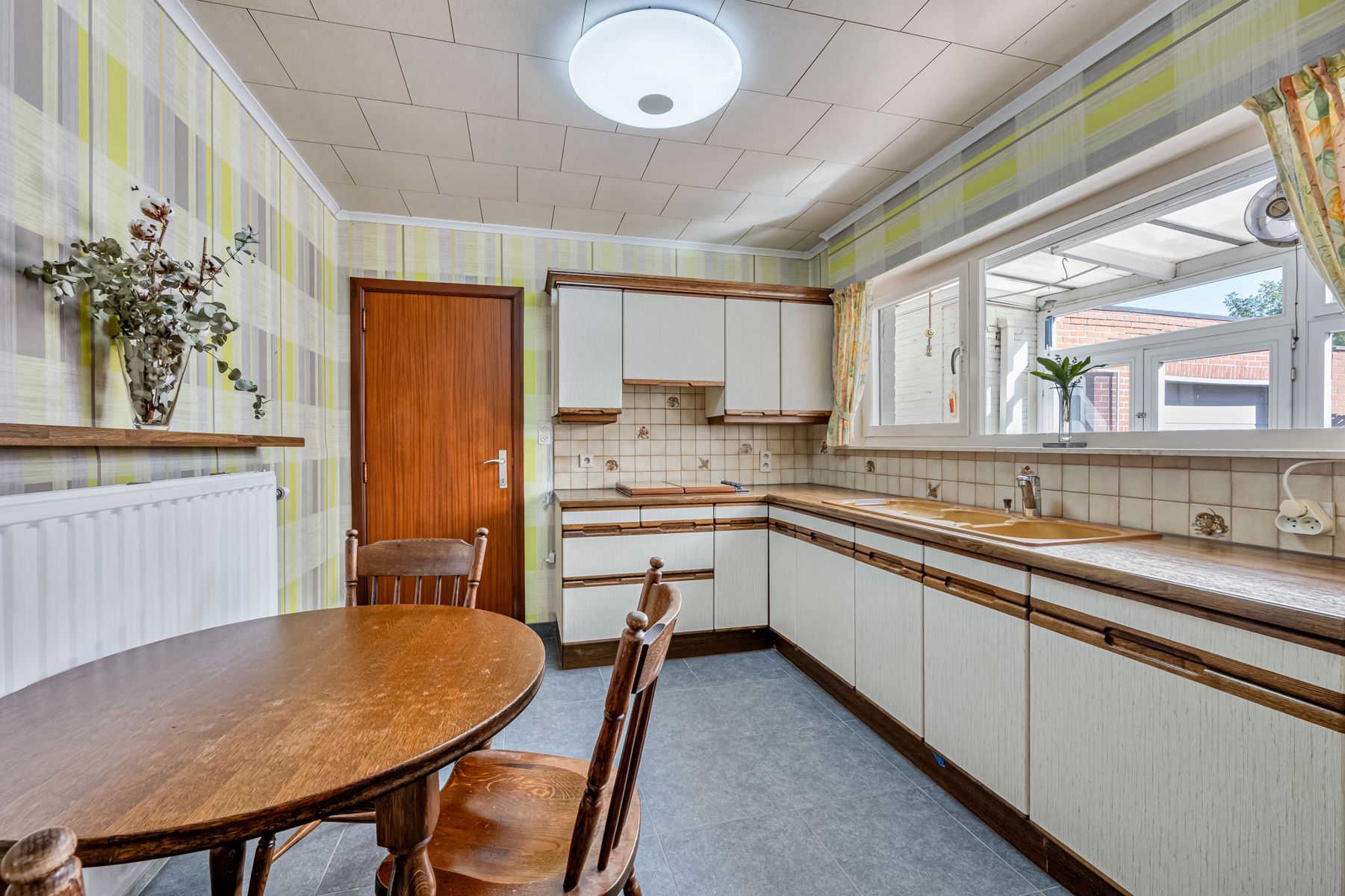 FLORA: instapklare woning met 3 kamers, garage en tuintje foto 8